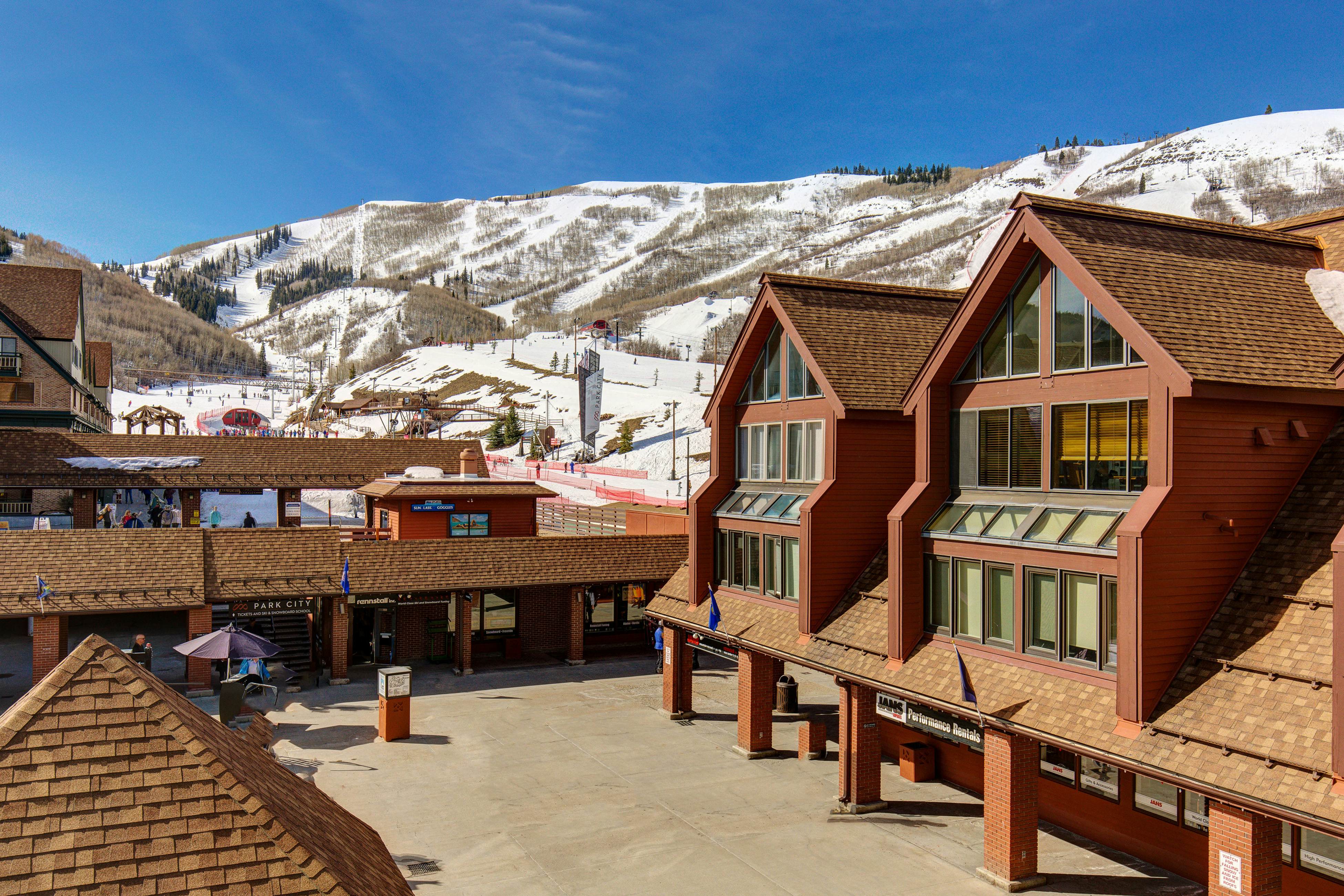 Lodge at Mountain Village #306