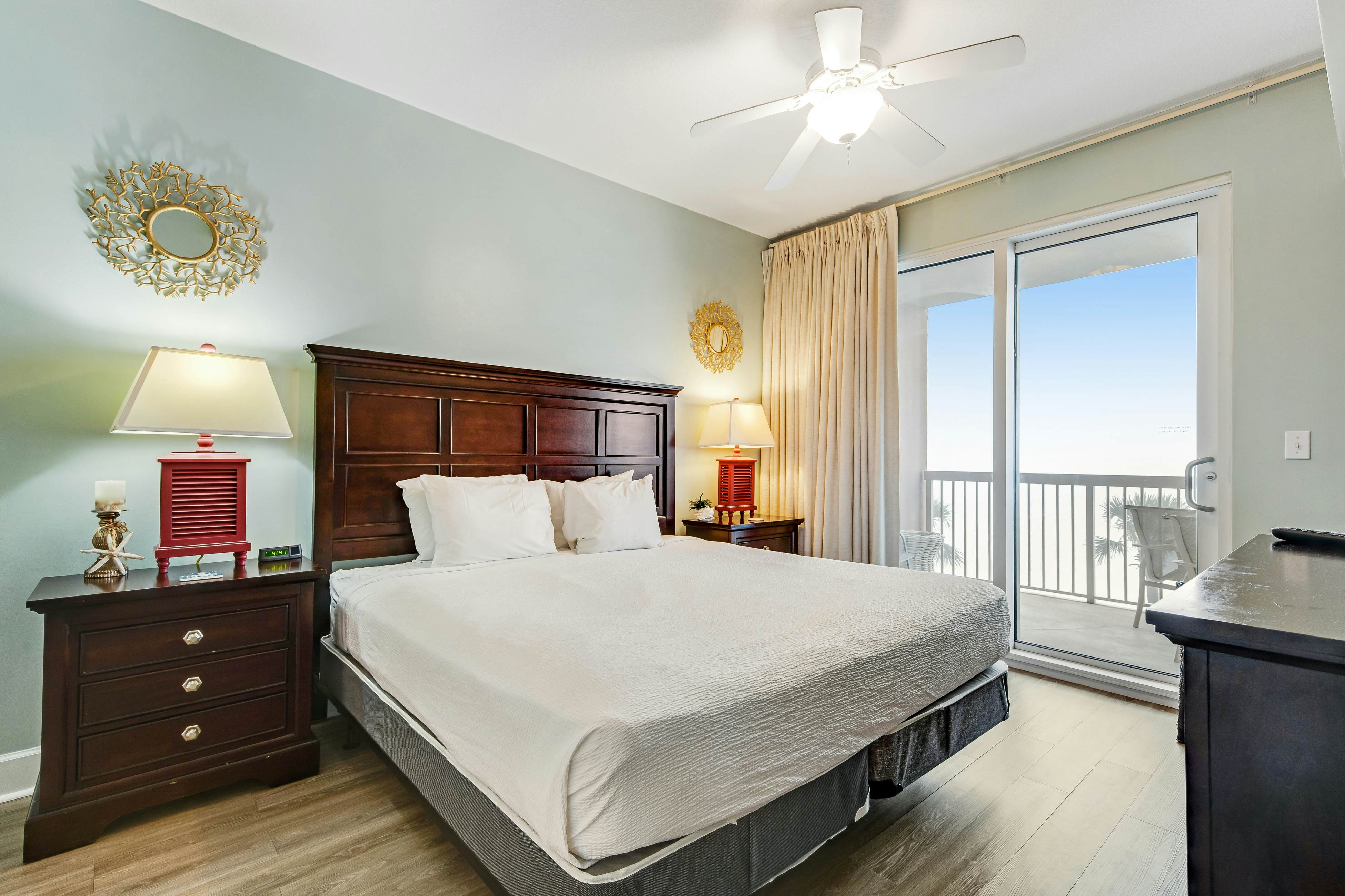 Sunrise Beach 702 - Beachfront Condo