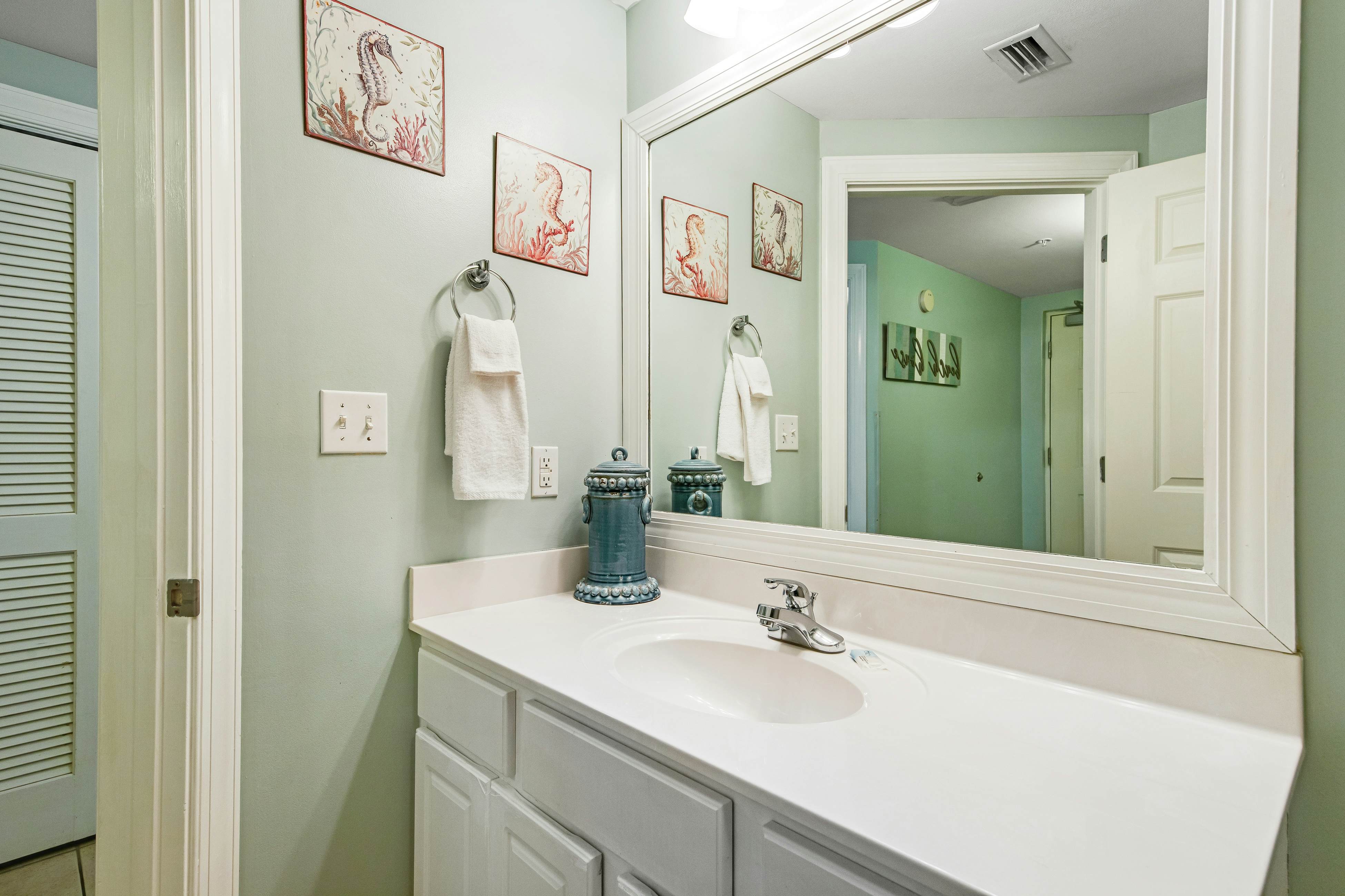 Sunrise Beach 702 - Beachfront Condo