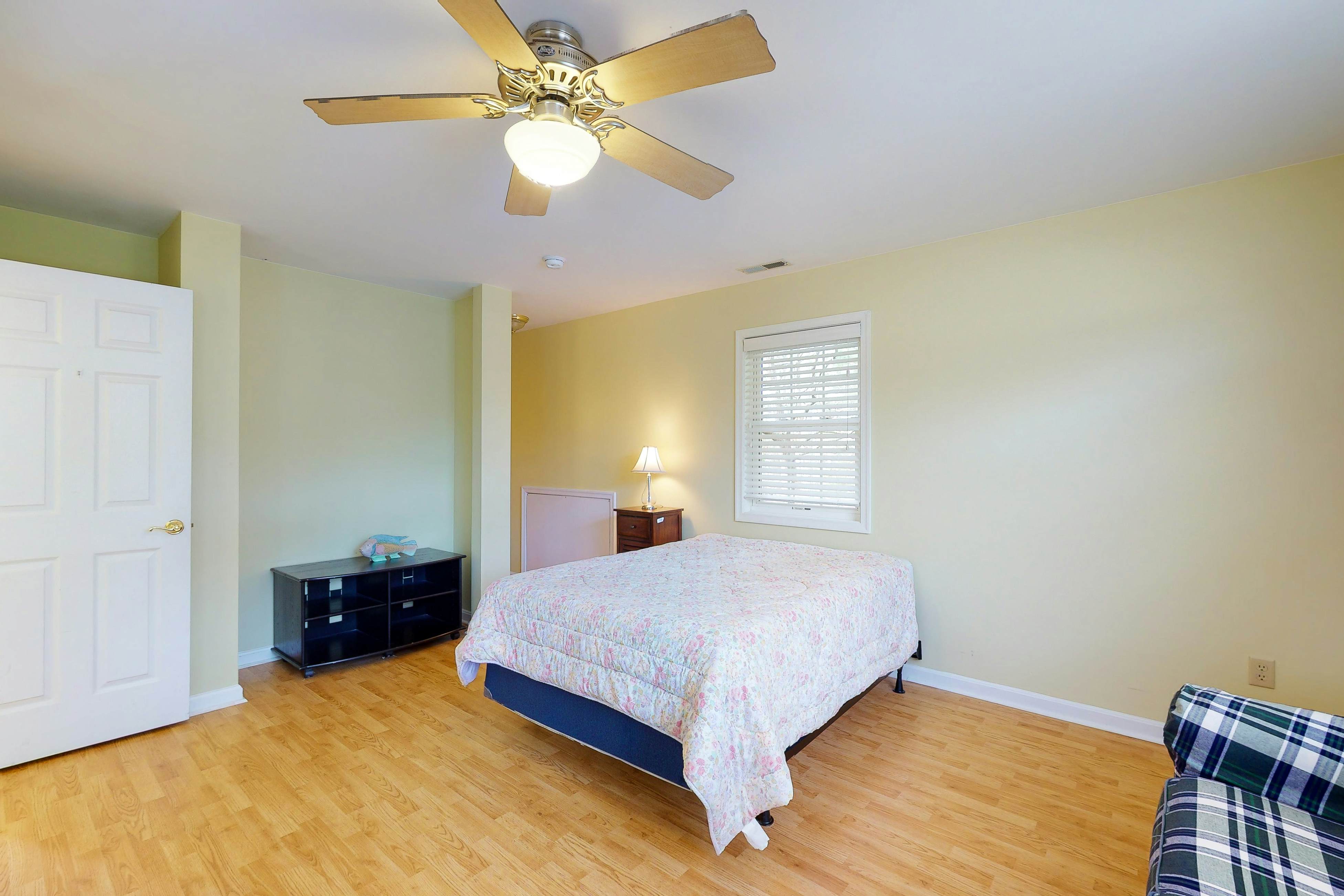 Salt Pond - 273 Oyster Shell Cove