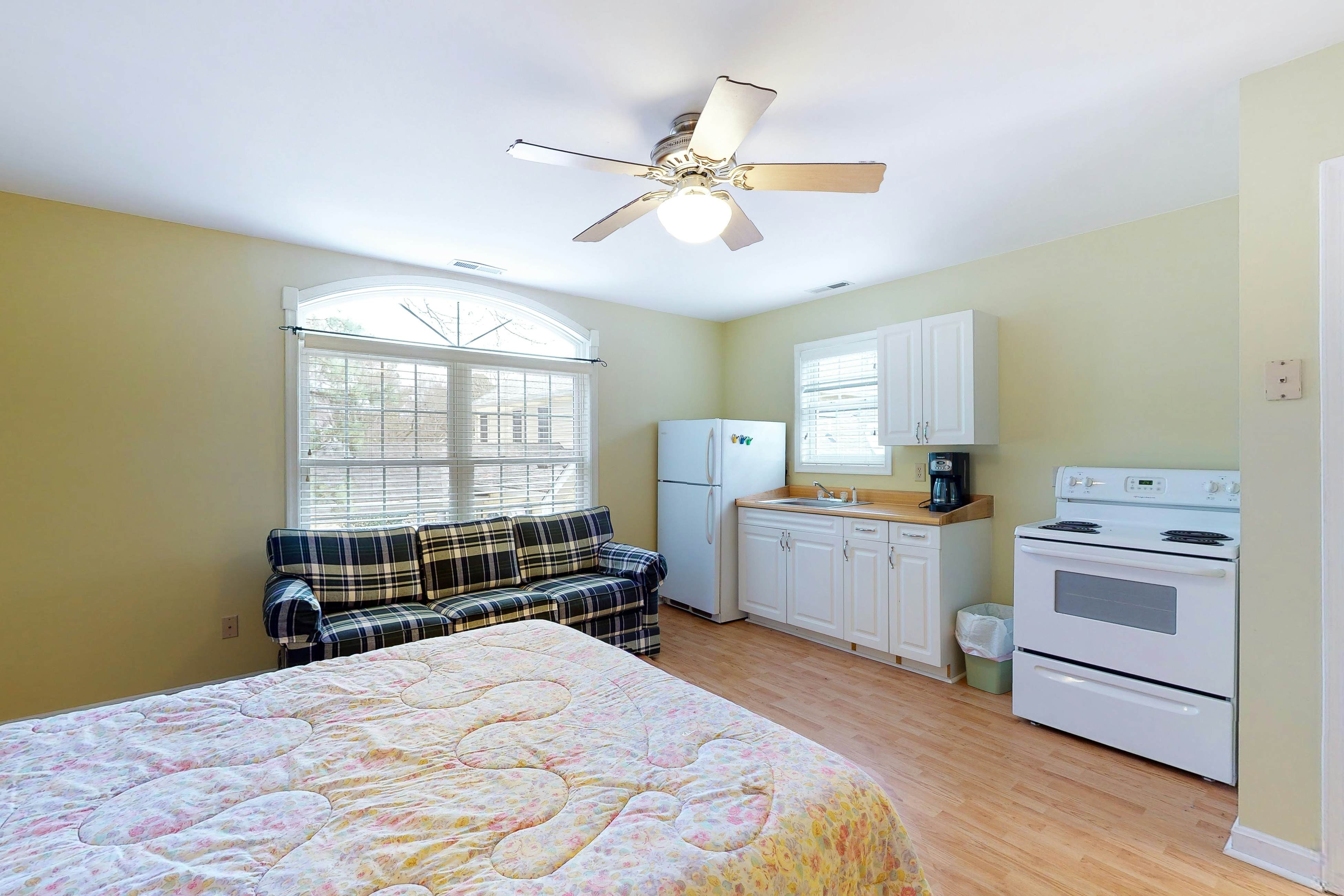 Salt Pond - 273 Oyster Shell Cove