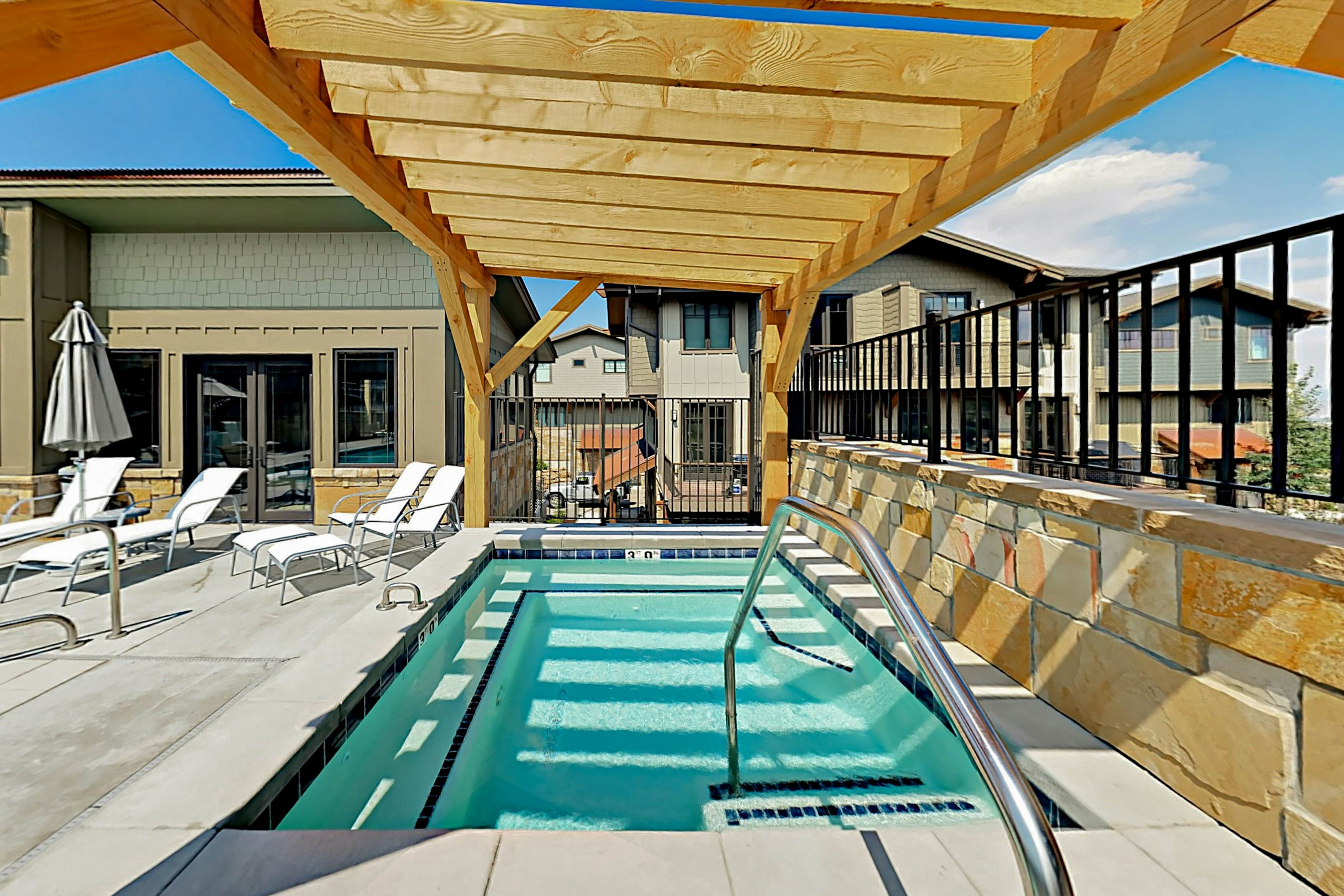 Blackstone Paradise 1B