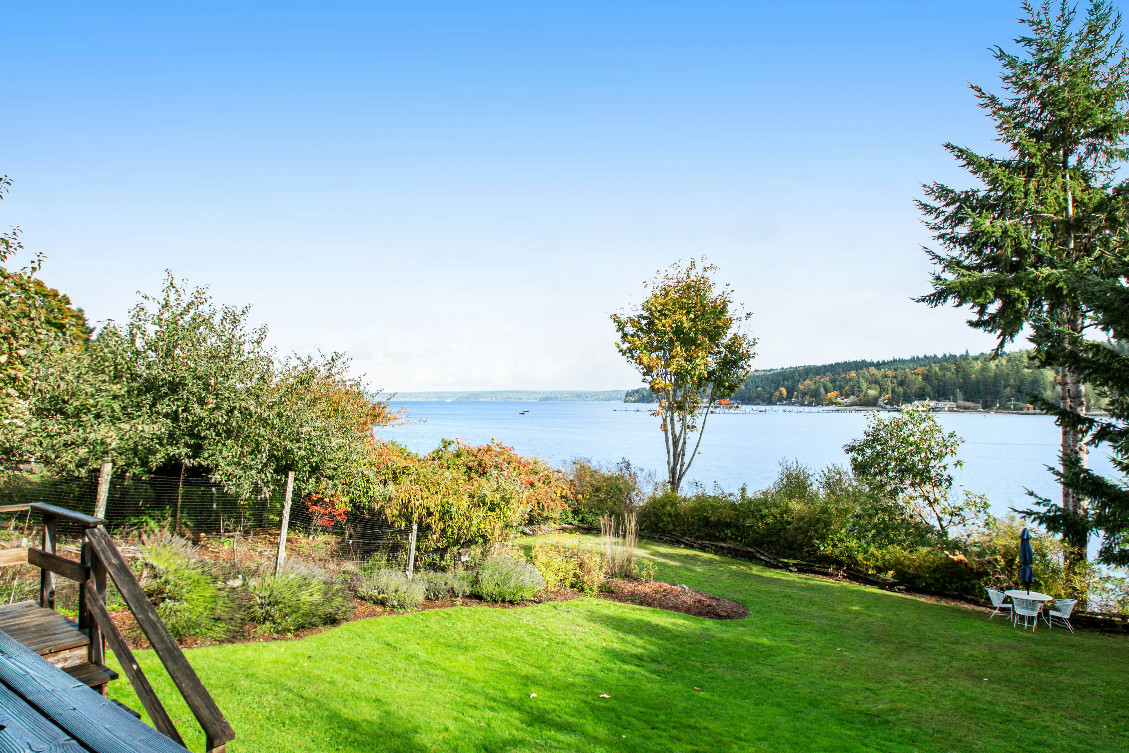 Seabeck House & Cottage on Hood Canal 4 BD Seabeck, WA Vacation