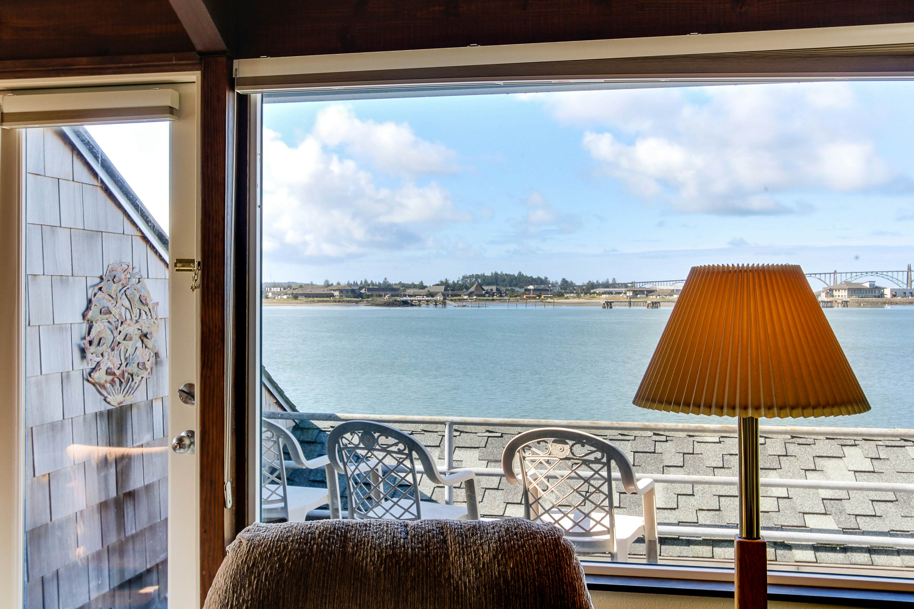 Embarcadero Condo E225 2 BD Newport, OR Vacation Rental Vacasa