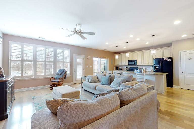 Landing 16985 Bellevue Ct. 3 BD Millville, DE Vacation Rental Vacasa