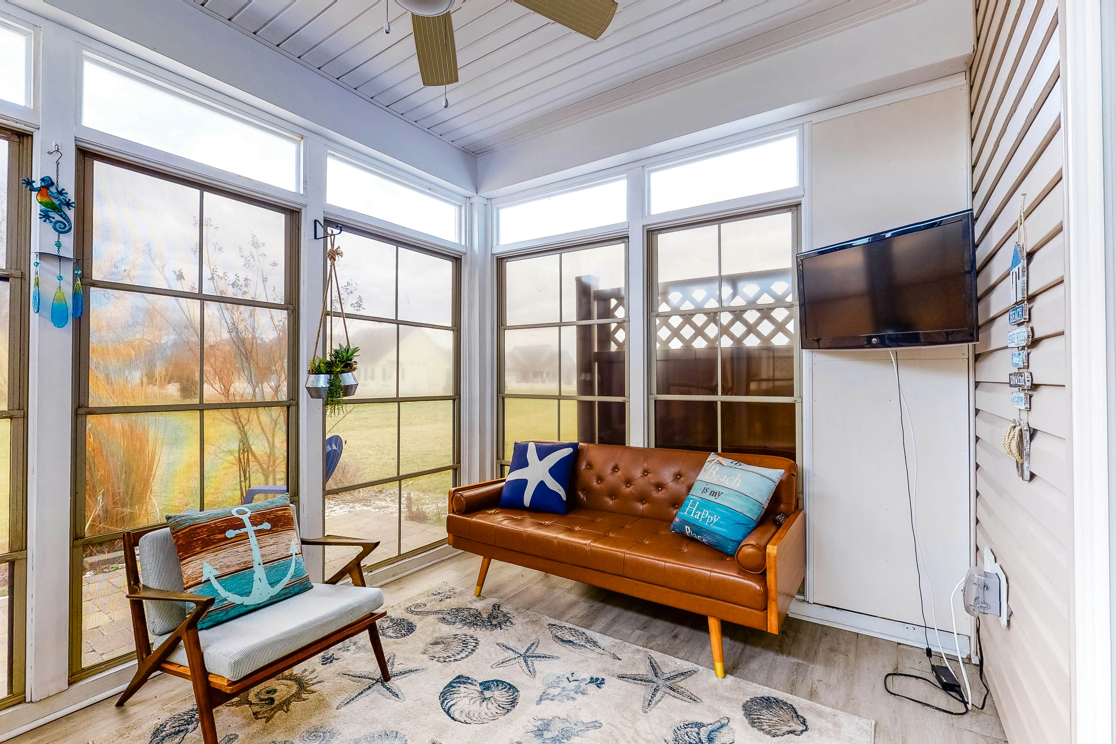 Bishops Landing - 16985 Bellevue Ct