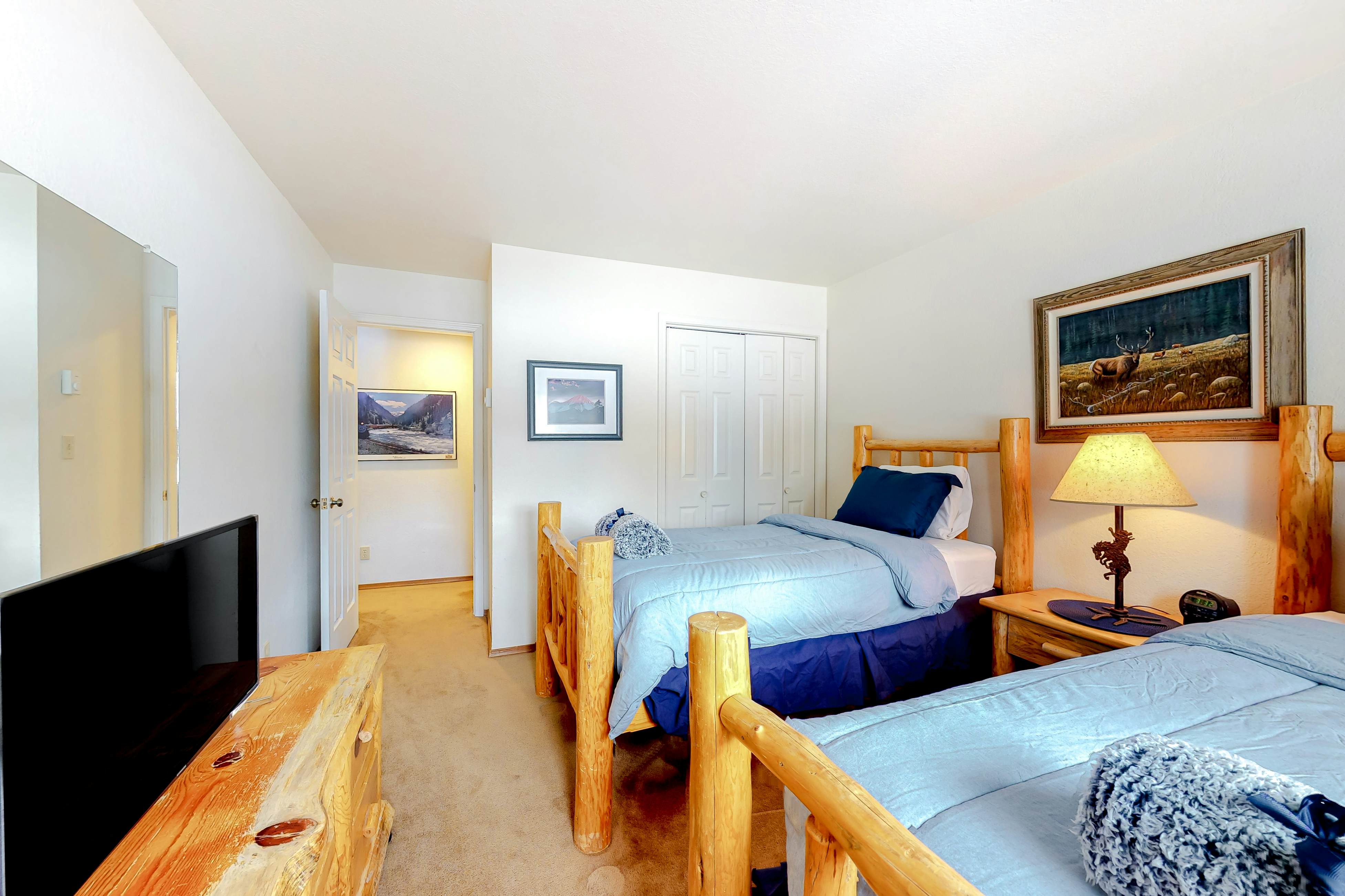 Silverpick #303 - River Rock Retreat