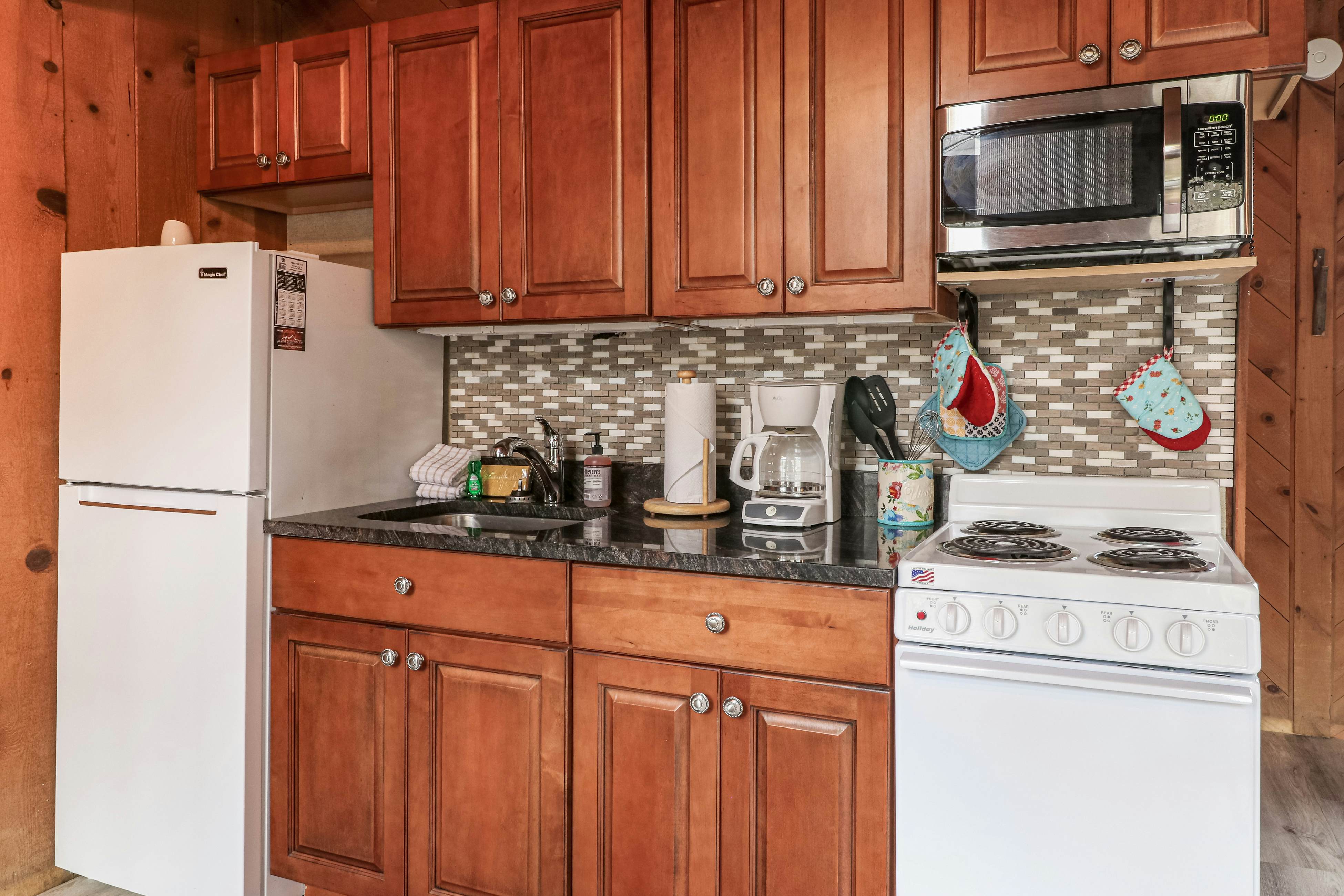 Azalea Pines Bungalow