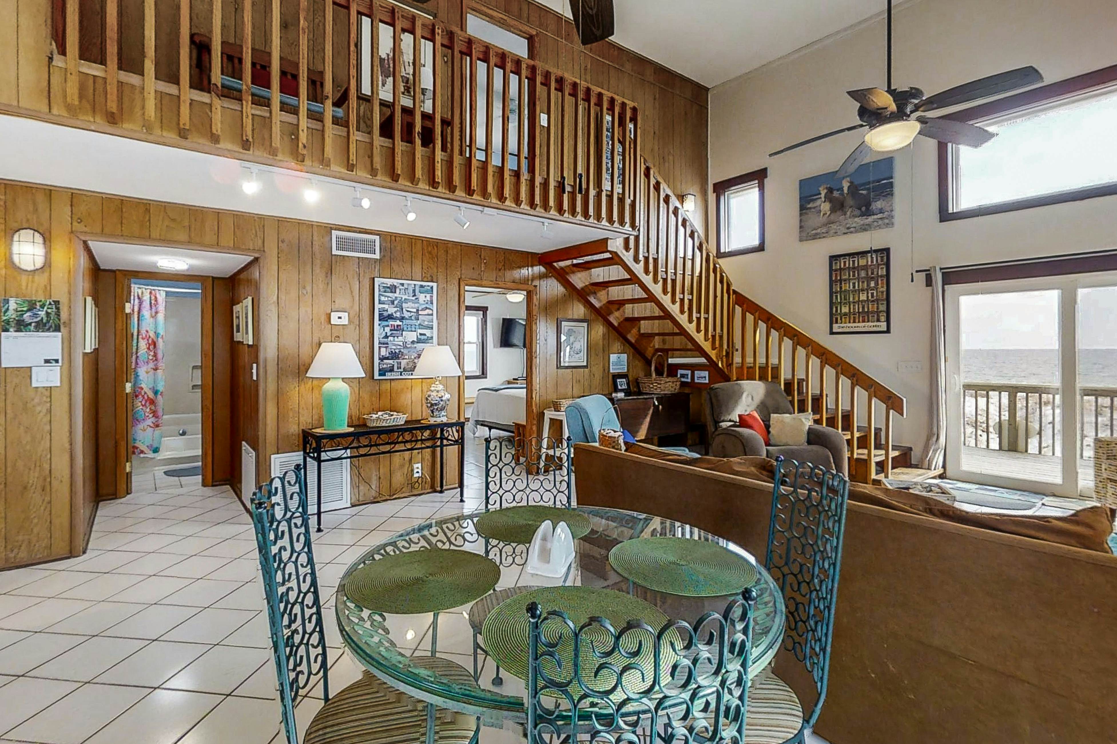 Muldoon Beach House 3 BD Gulf Shores, AL Vacation Rental Vacasa