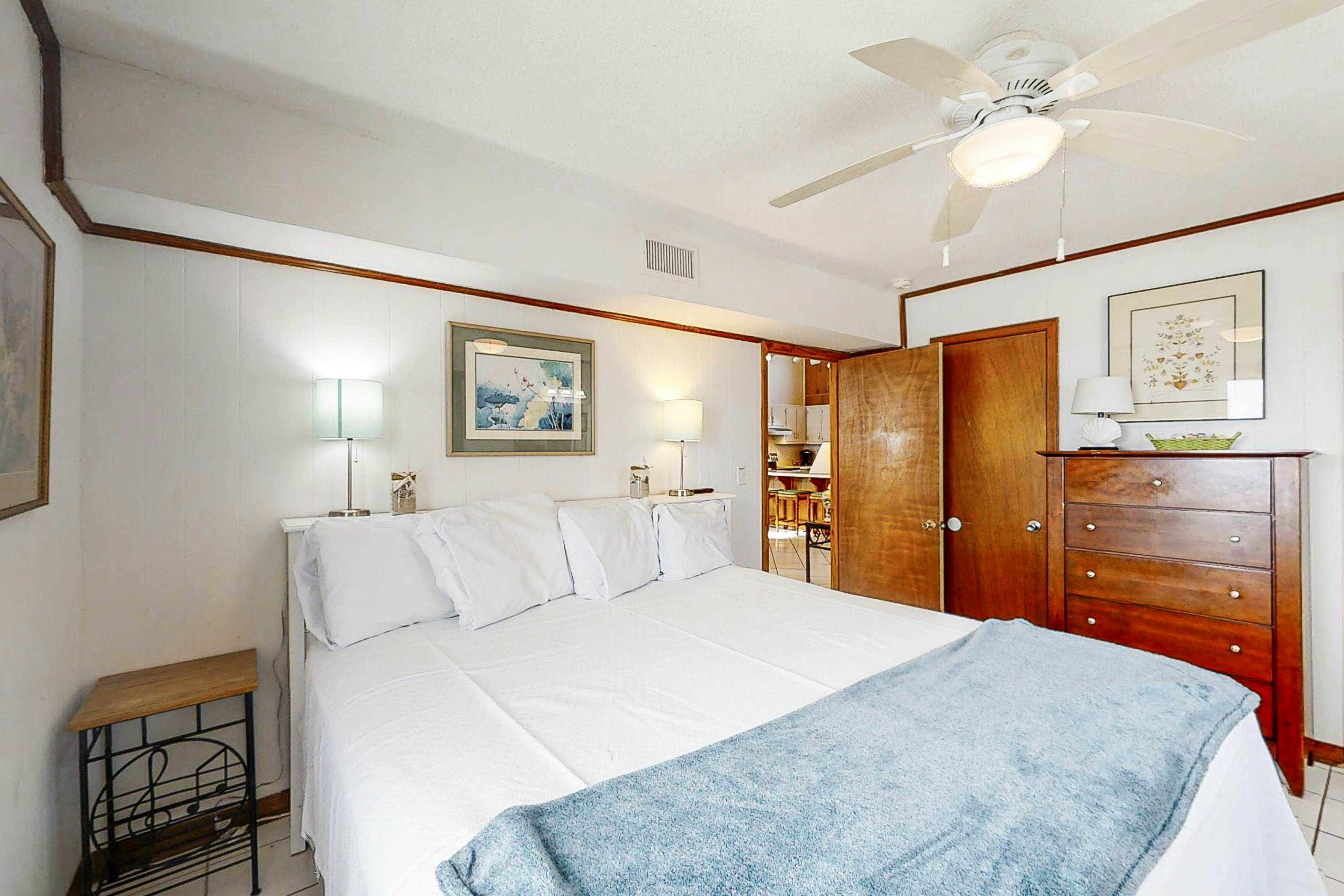 Muldoon Beach House 3 BD Gulf Shores, AL Vacation Rental Vacasa