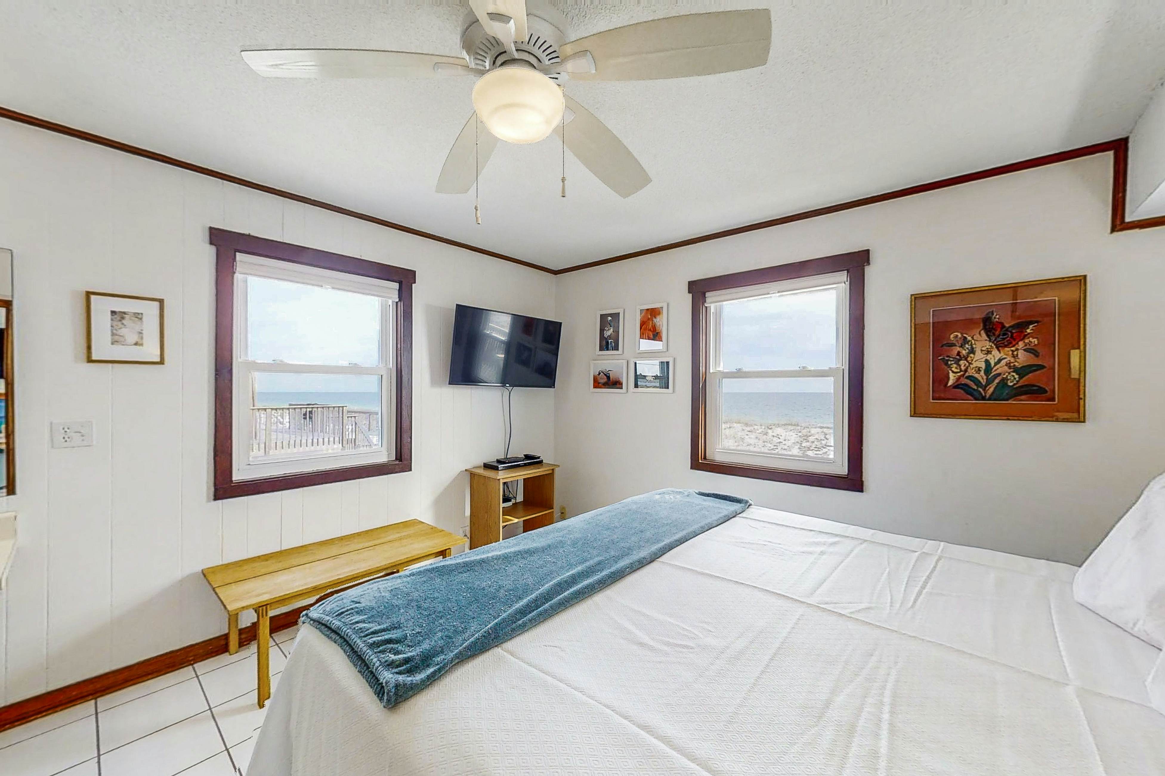 Muldoon Beach House 3 BD Gulf Shores, AL Vacation Rental Vacasa