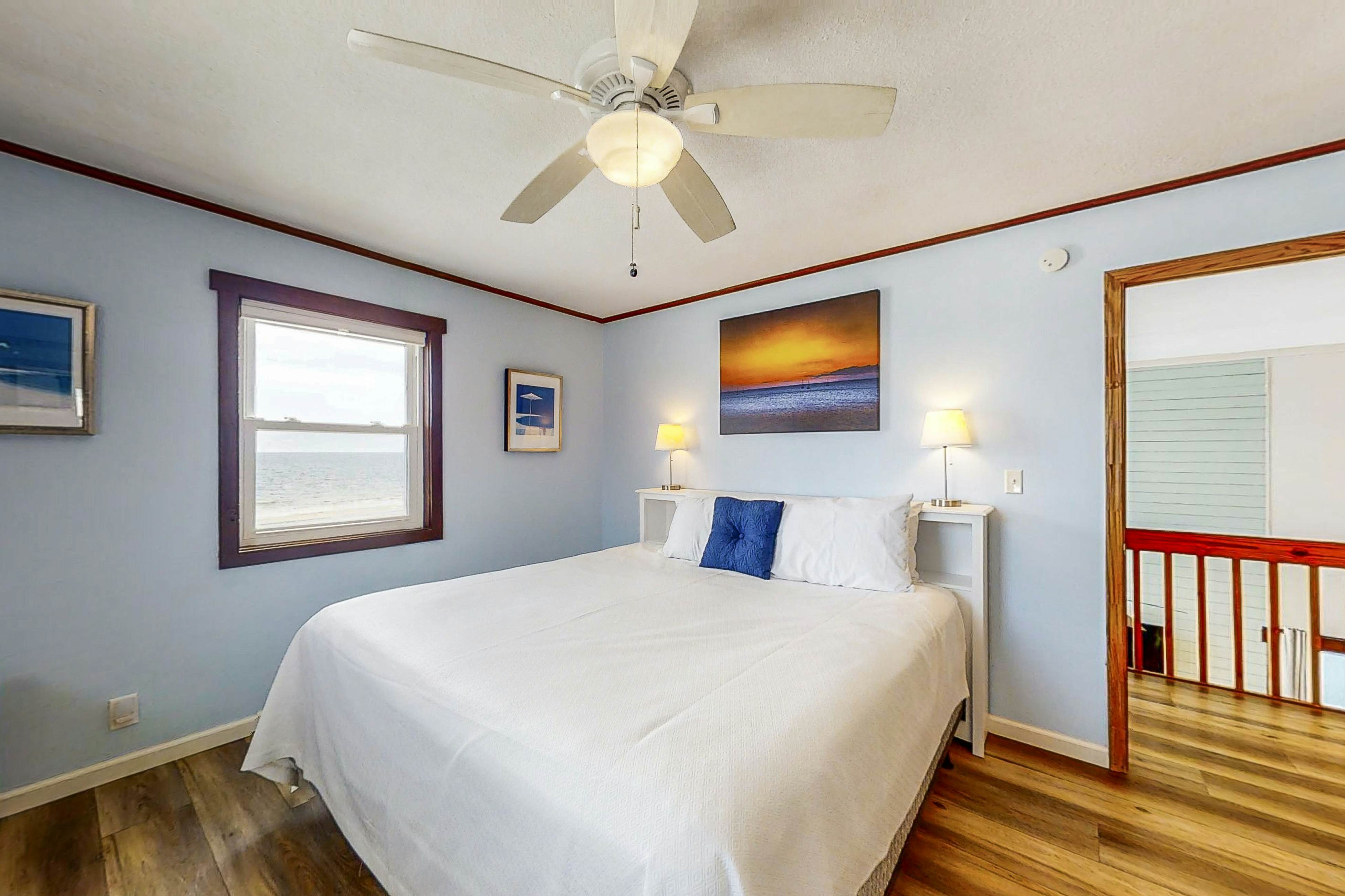 Muldoon Beach House 3 BD Gulf Shores, AL Vacation Rental Vacasa