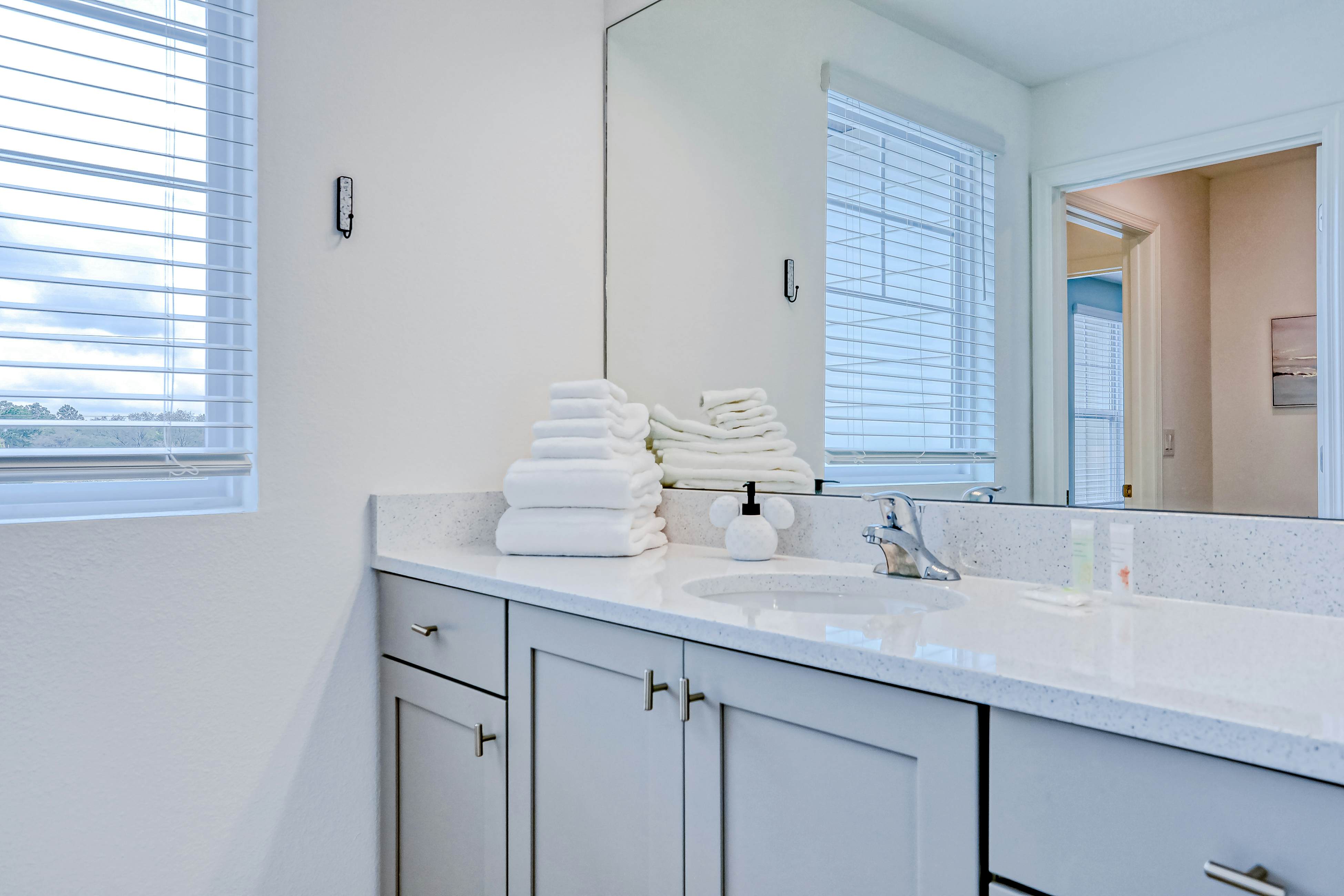 Sweet Retreat - The Enclaves