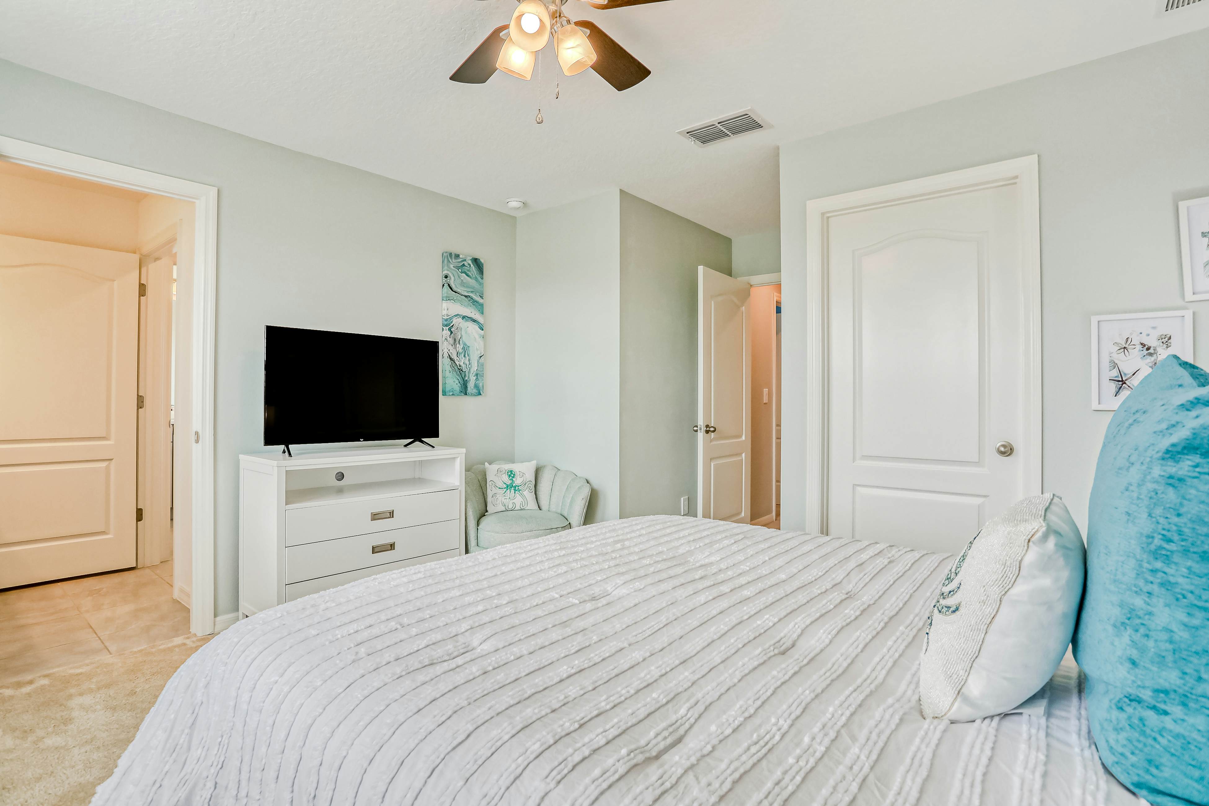 Sweet Retreat - The Enclaves