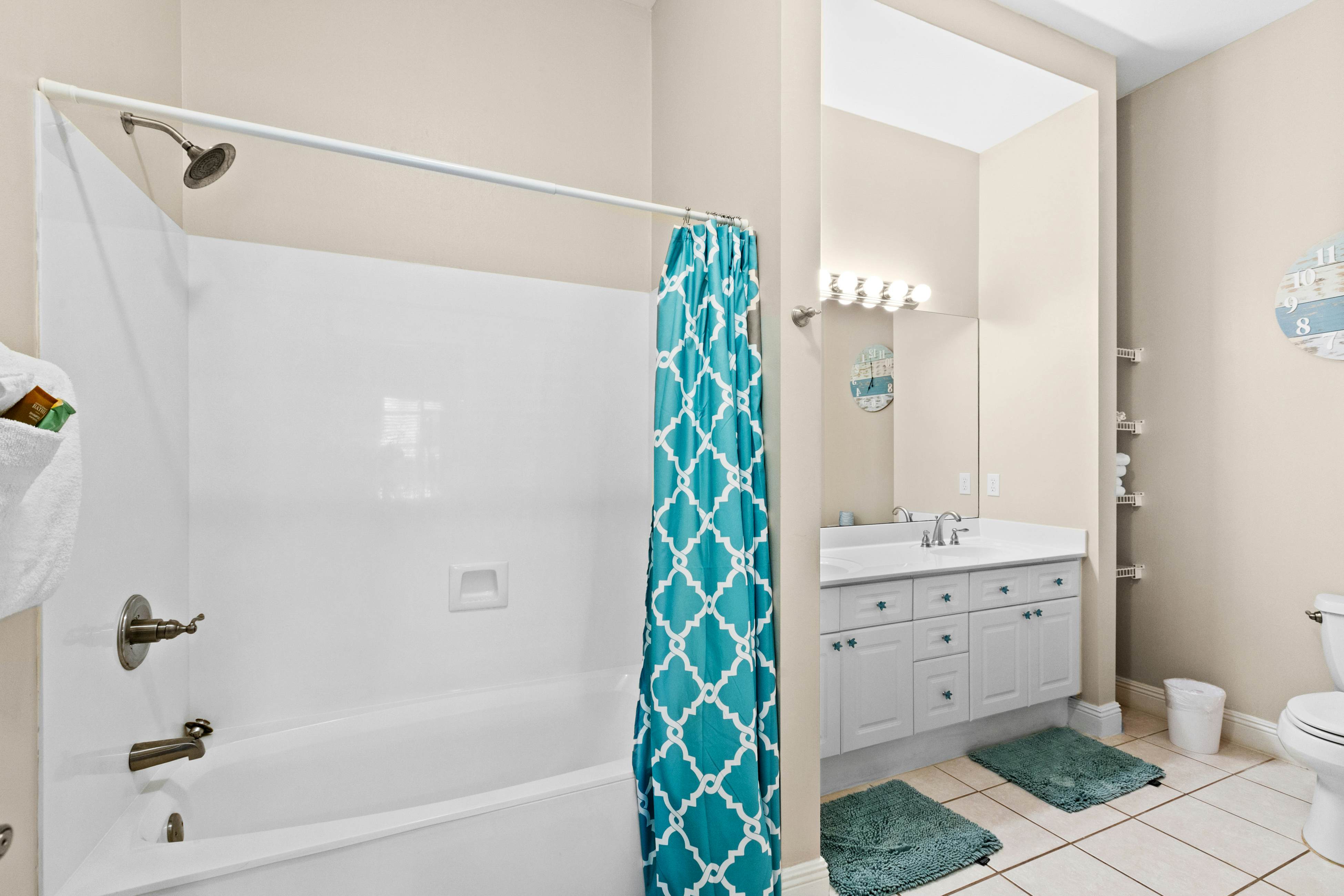 Seascape Lakefront Villas 412