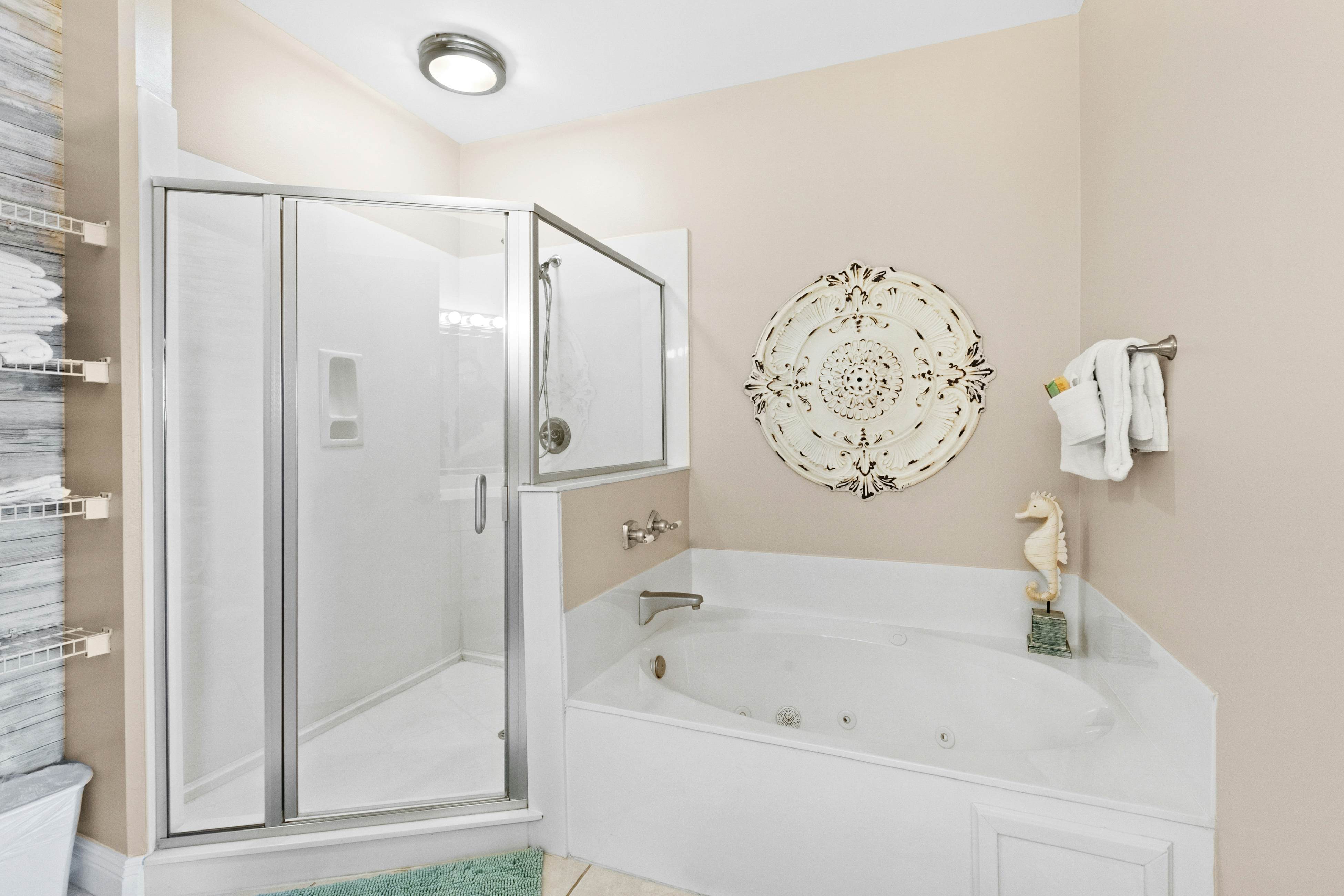 Seascape Lakefront Villas 412