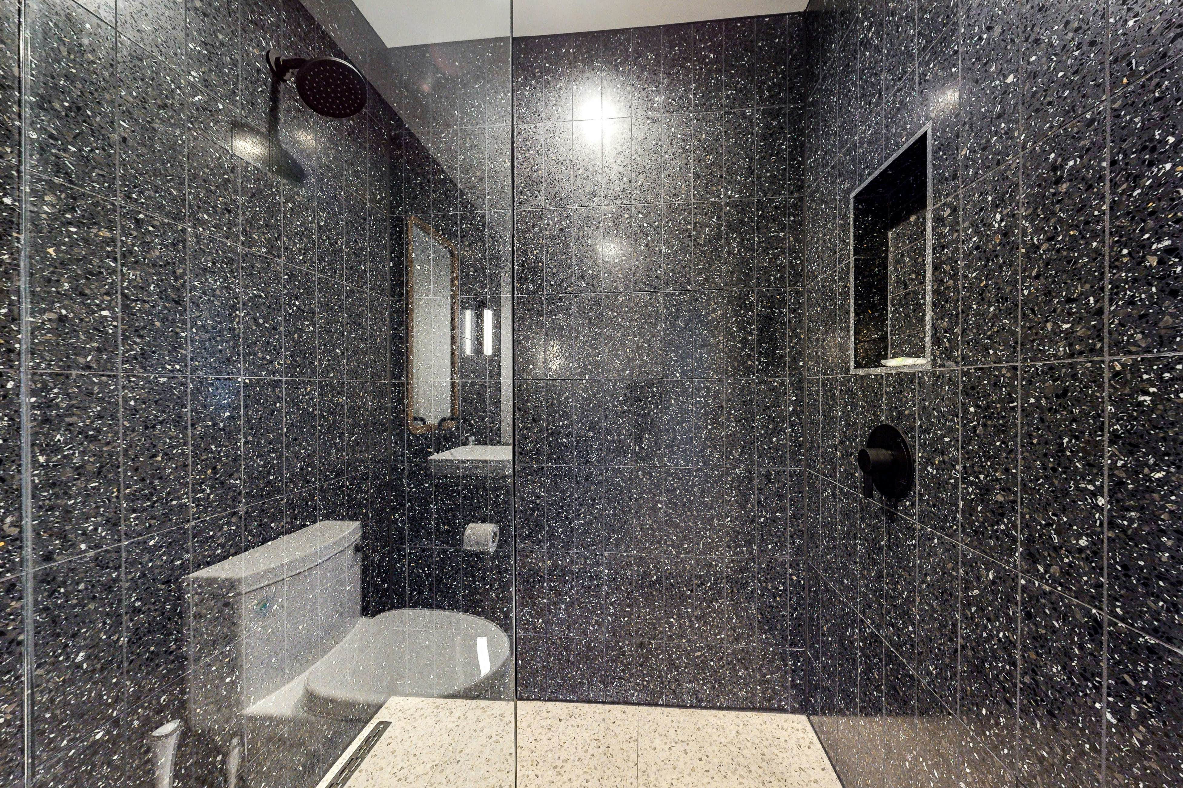 Natiivo Austin Monarch