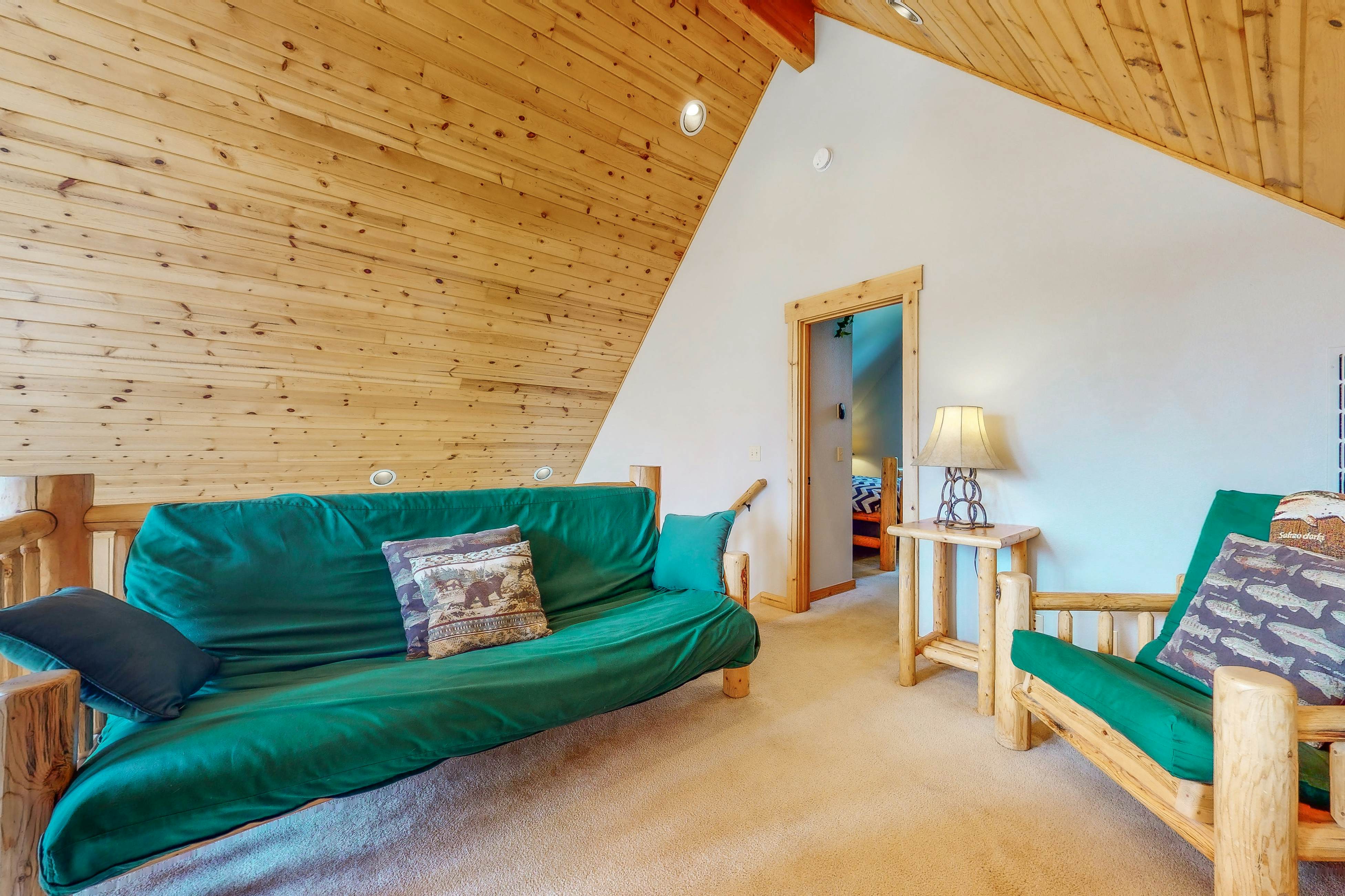 Eagle Creek Chalet on the Pond