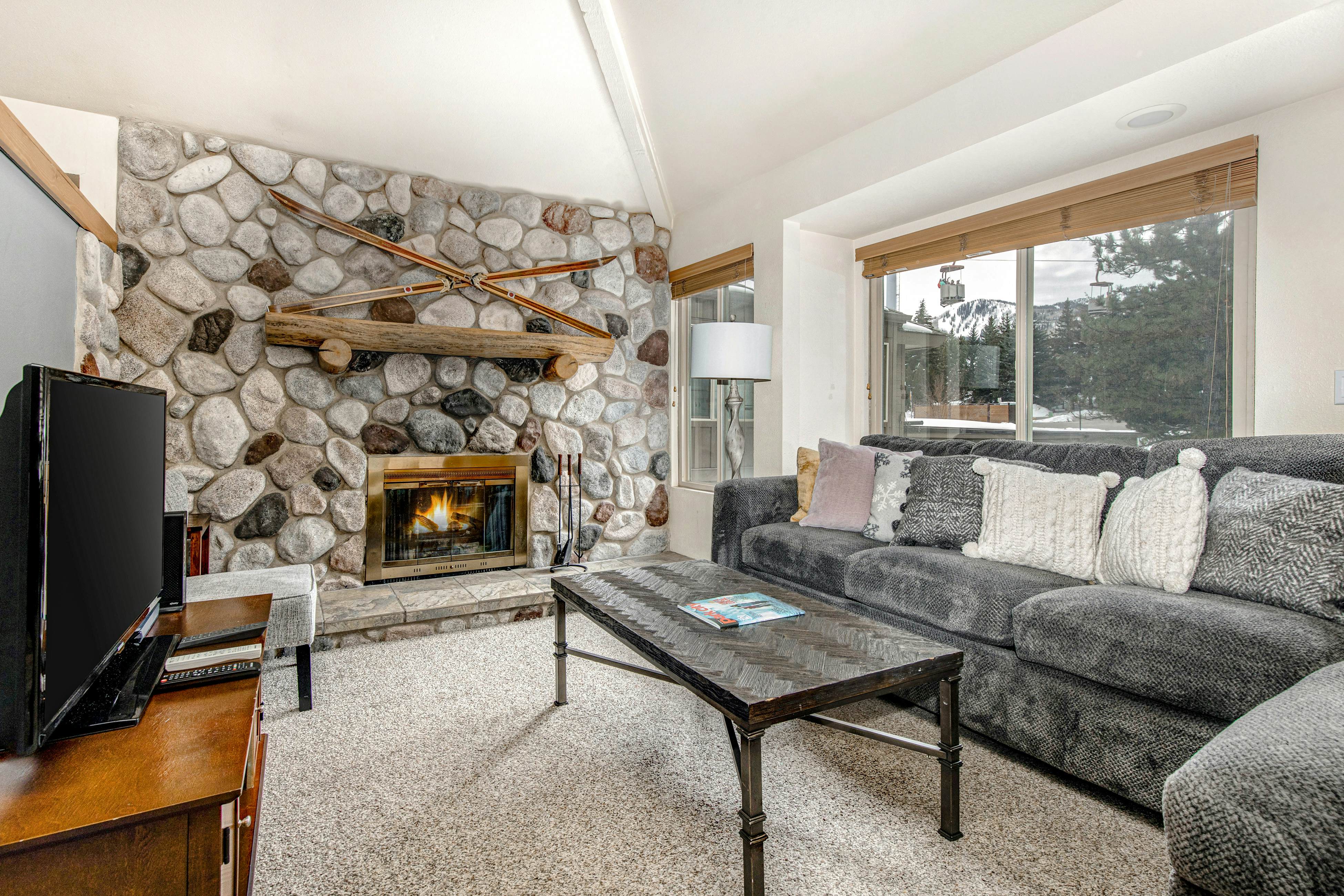 Hidden Creek Gem 22A