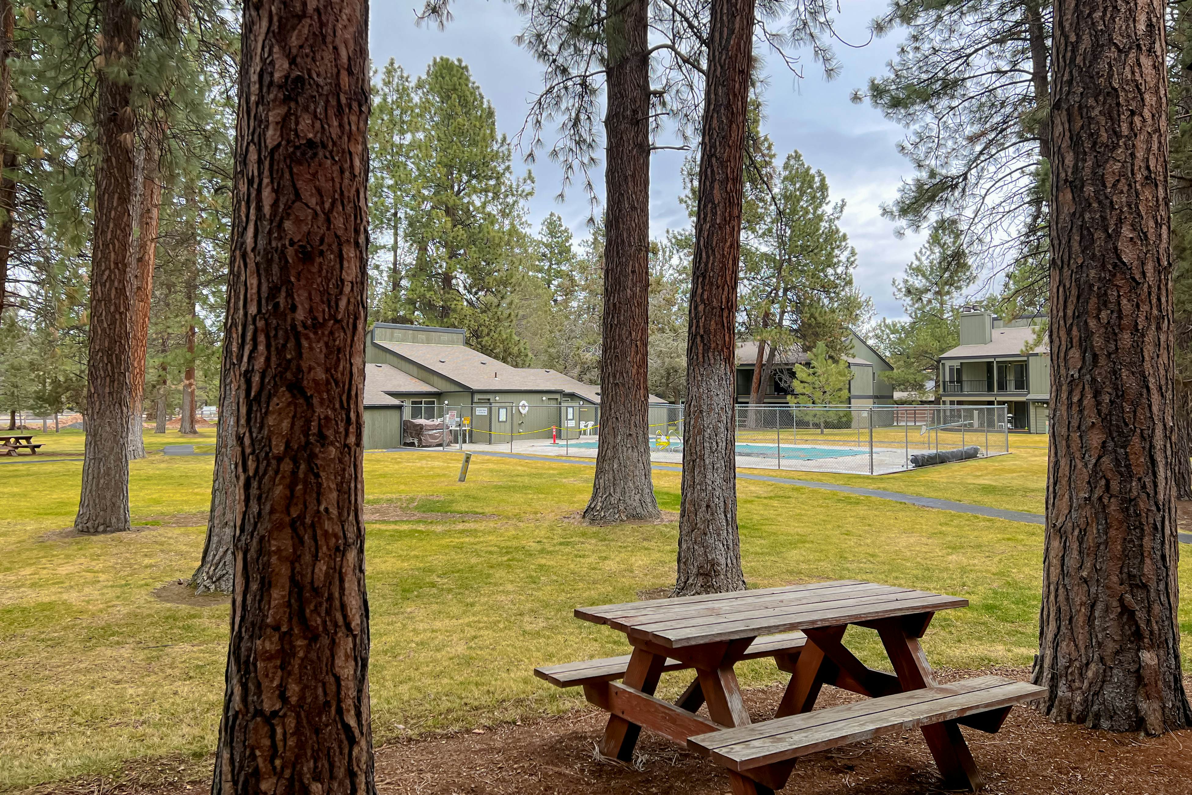 Fourth Sister Hideaway