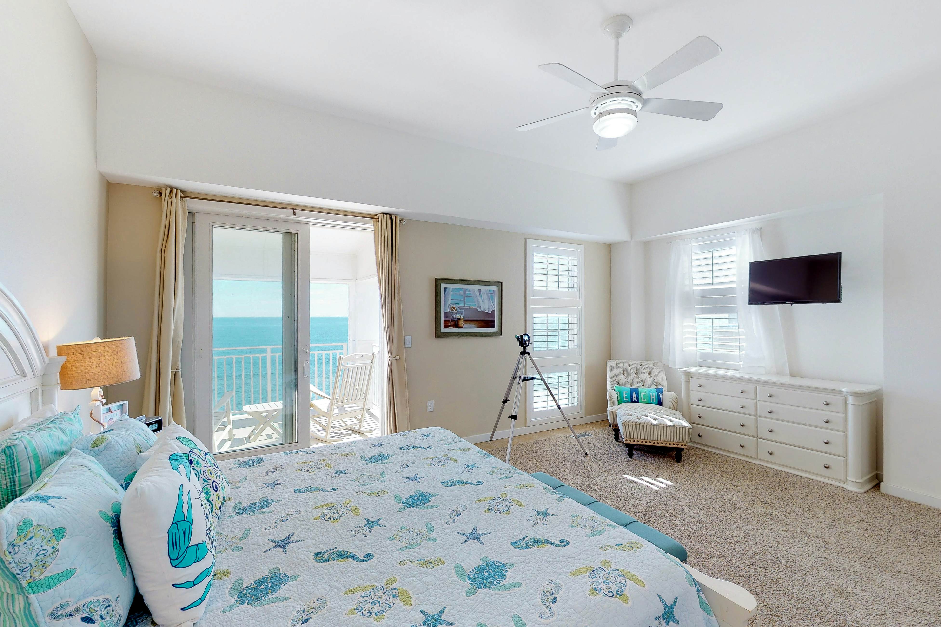 The Sanctuary - Rock Lobster Penthouse B407