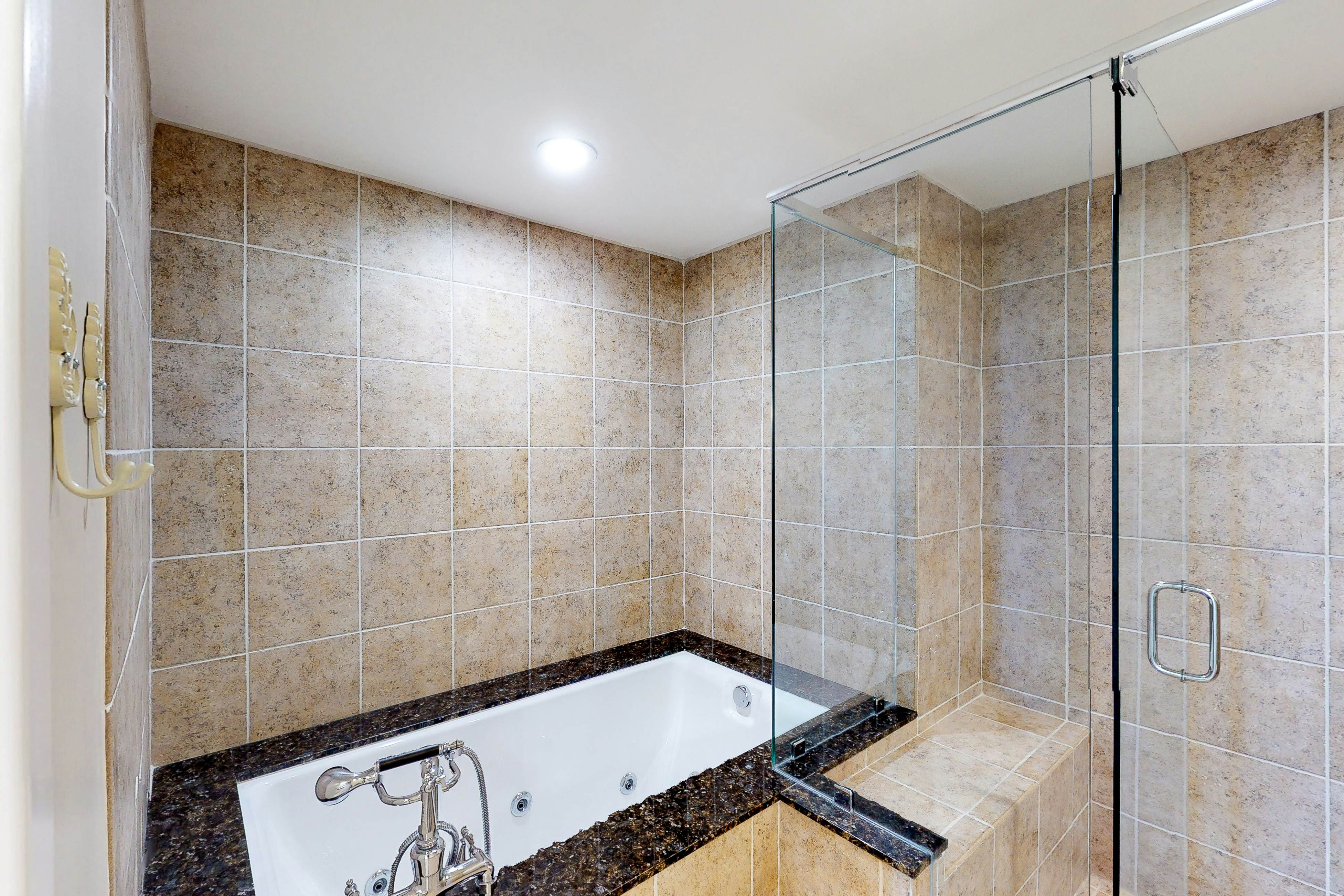 The Sanctuary - Rock Lobster Penthouse B407