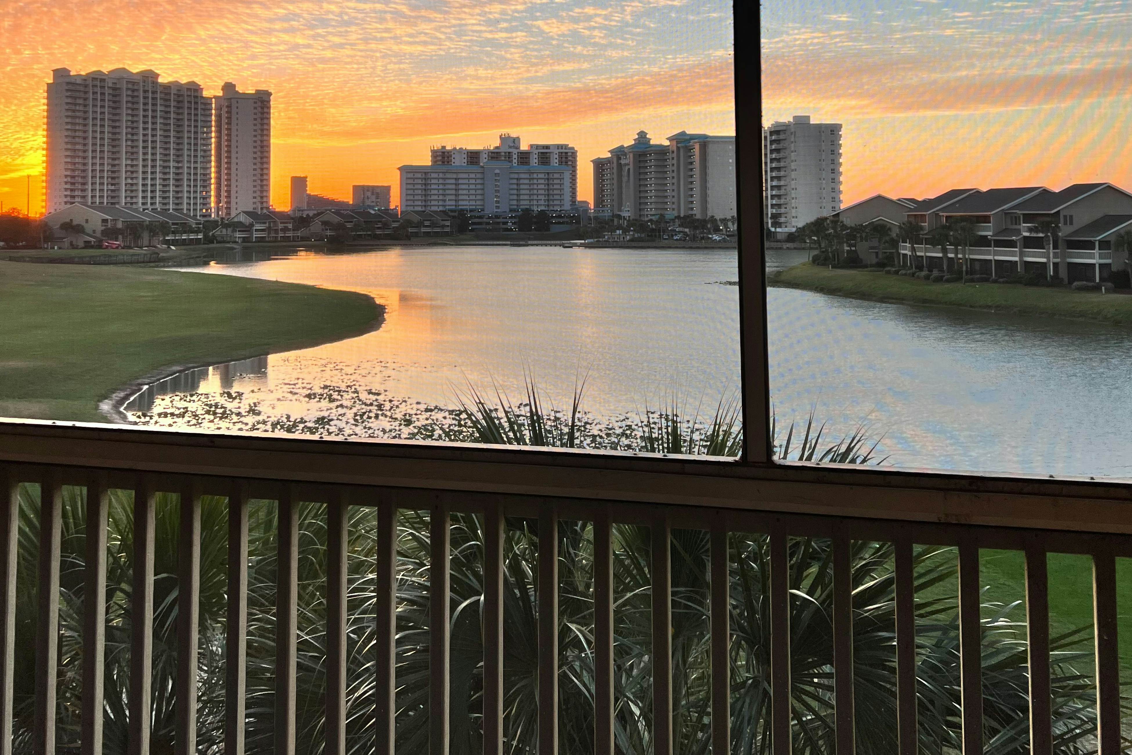 Seascape Lakefront Villas 412