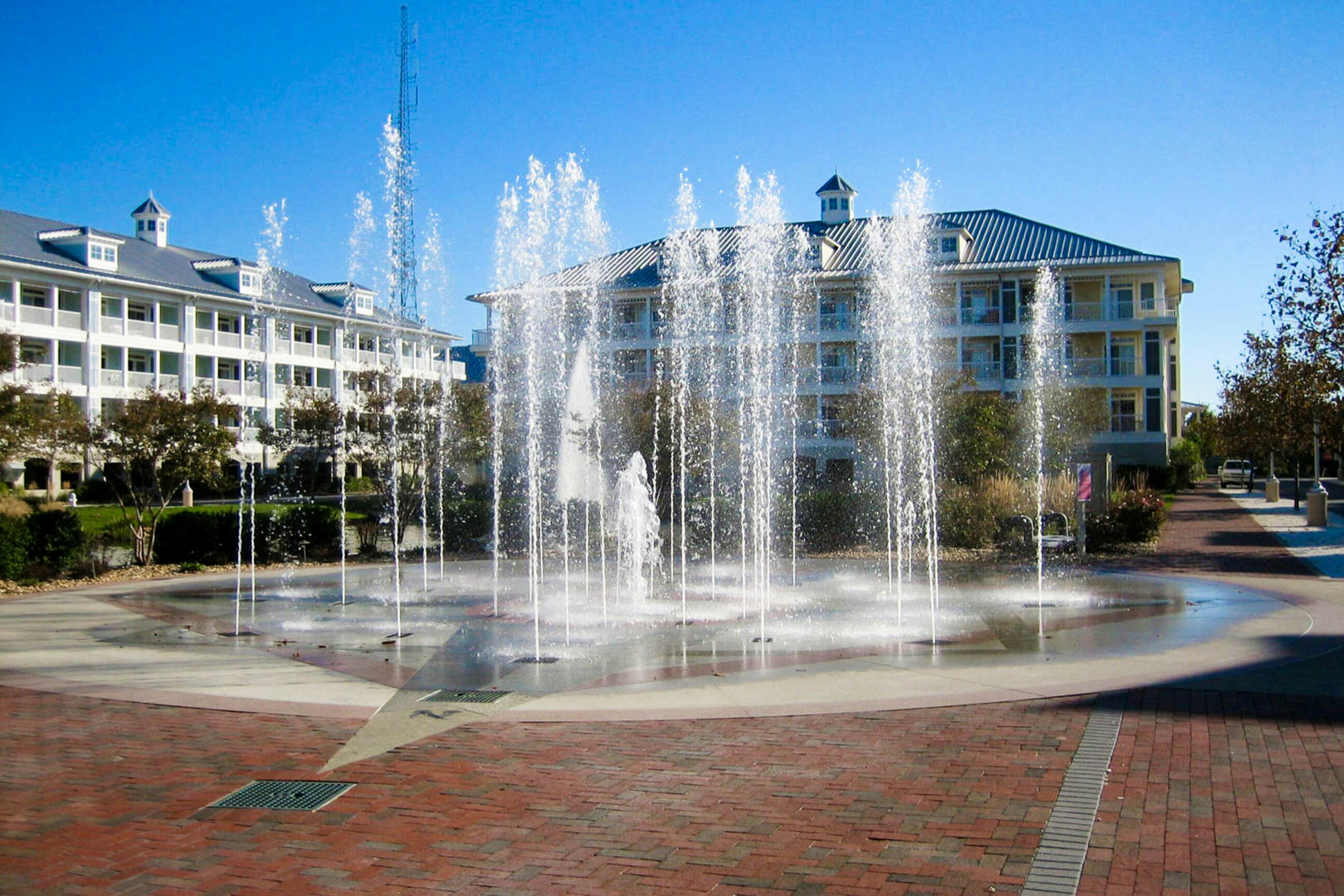 Sunset Island - 37 Fountain Dr W 3B