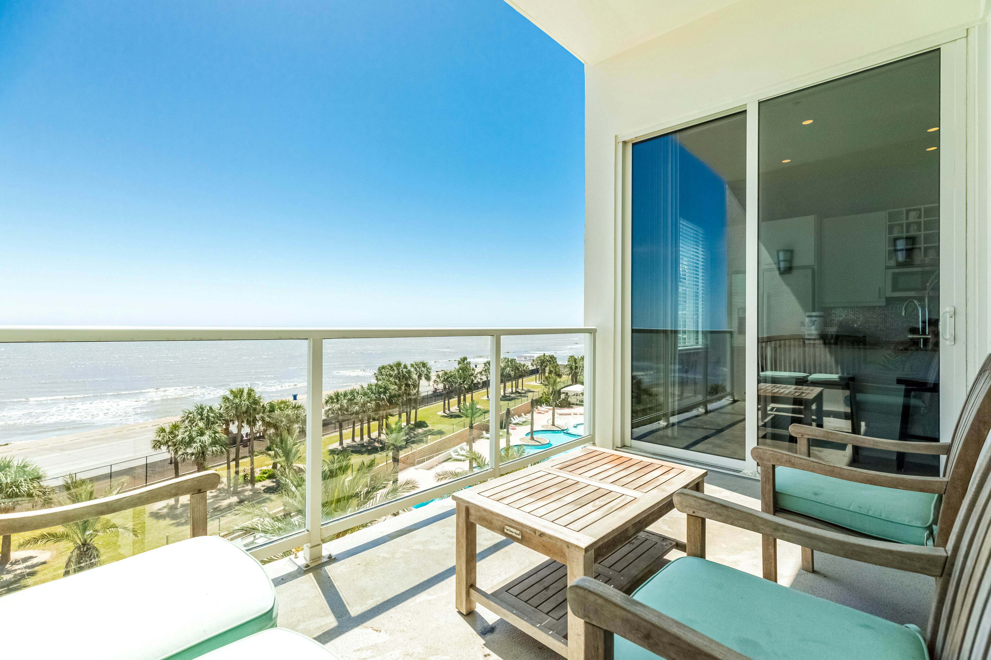 Diamond Beach Resort Seawall Stunner