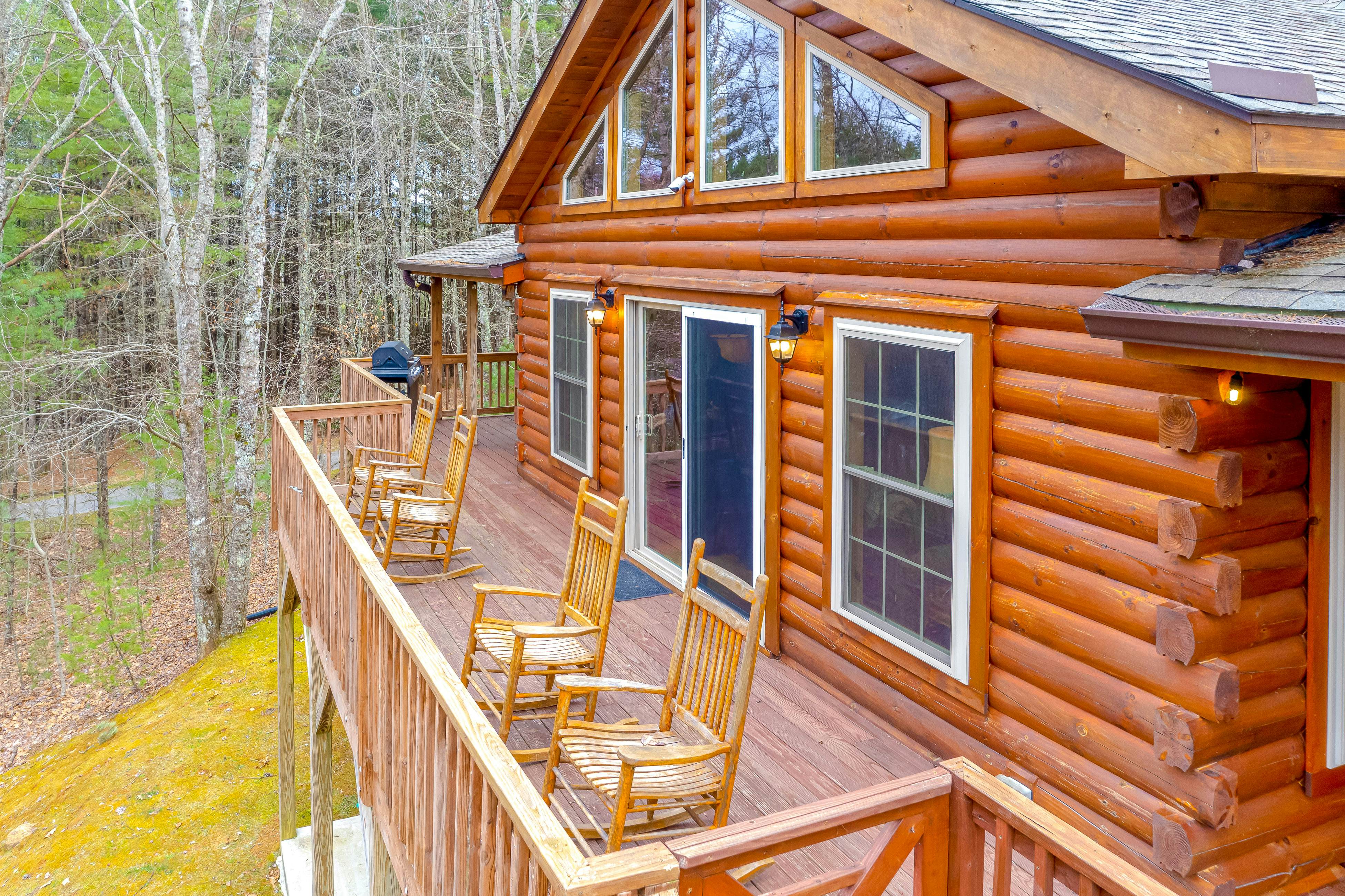 Glen Laurel Cabin 5 BD Cullowhee, NC Vacation Rental Vacasa