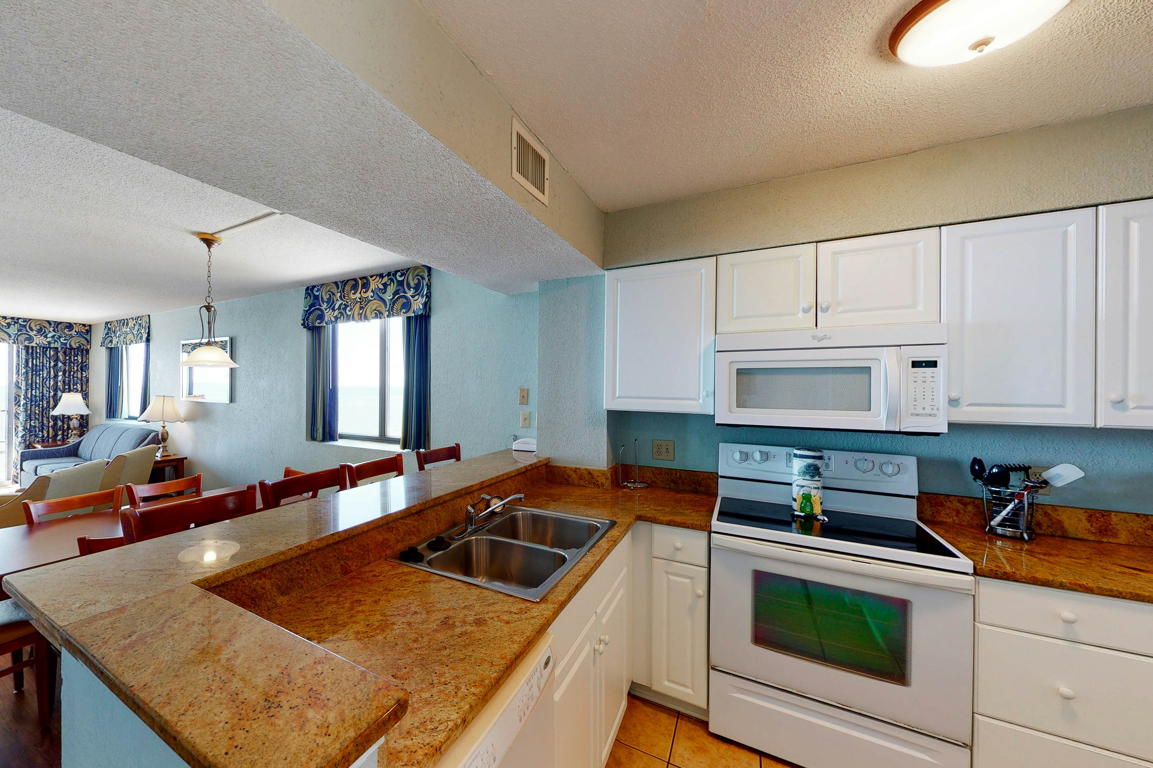 Sands Beach Club 1014