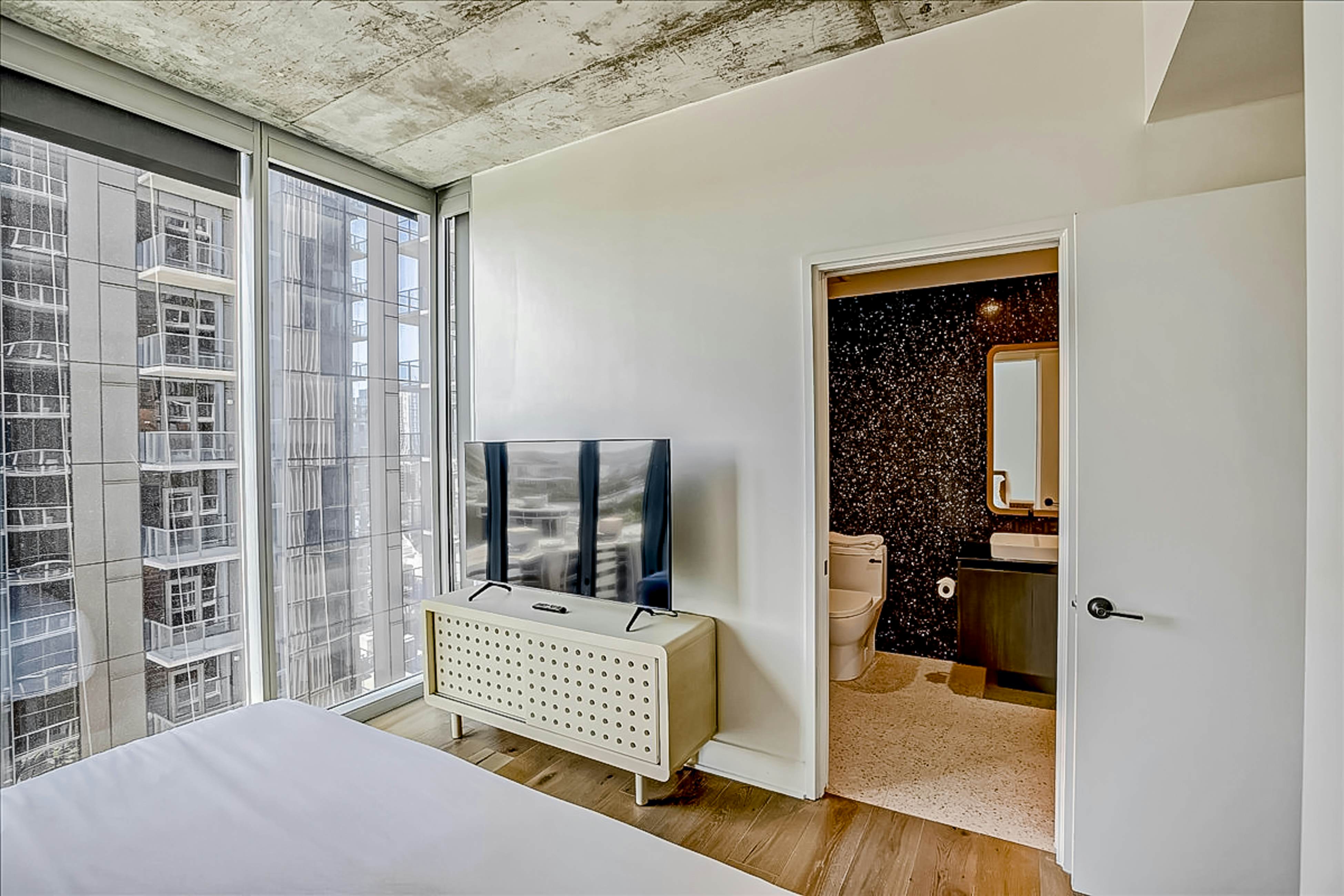 Natiivo Austin Lake Views