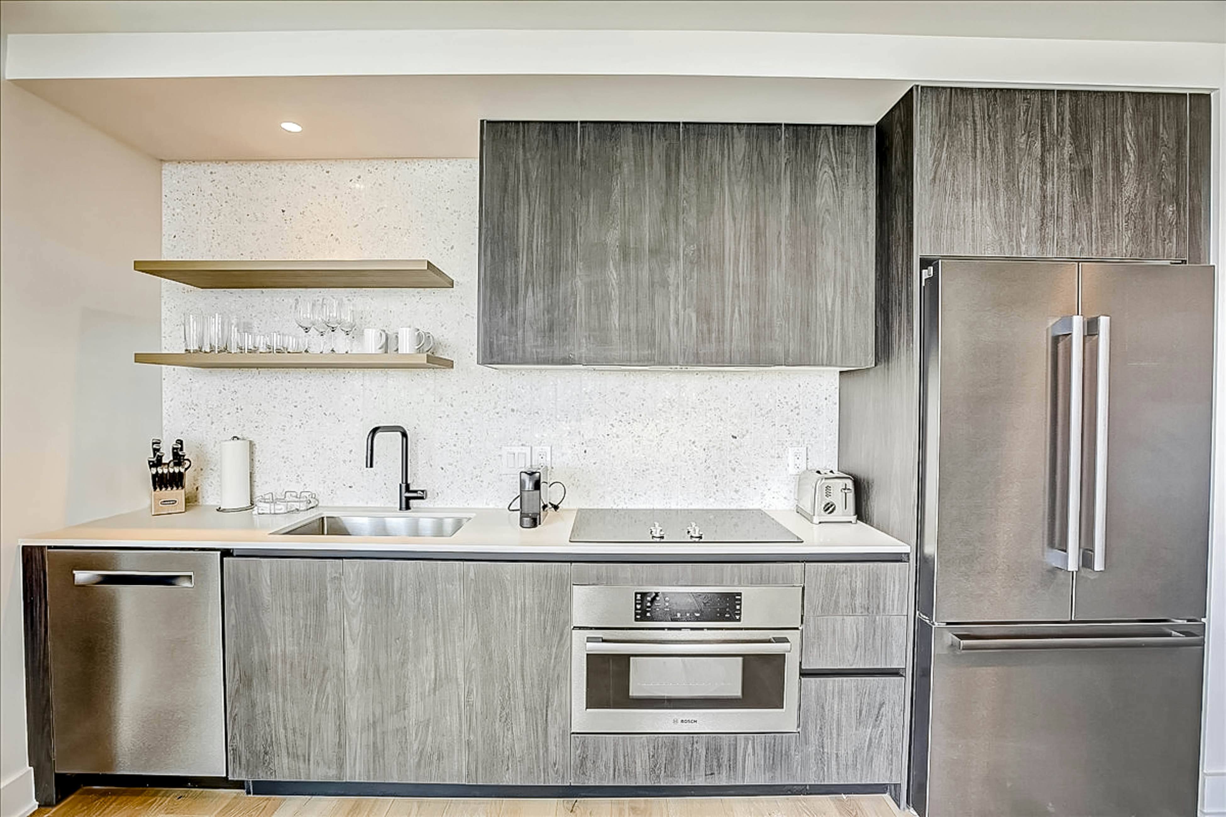 Natiivo Austin Lake Views