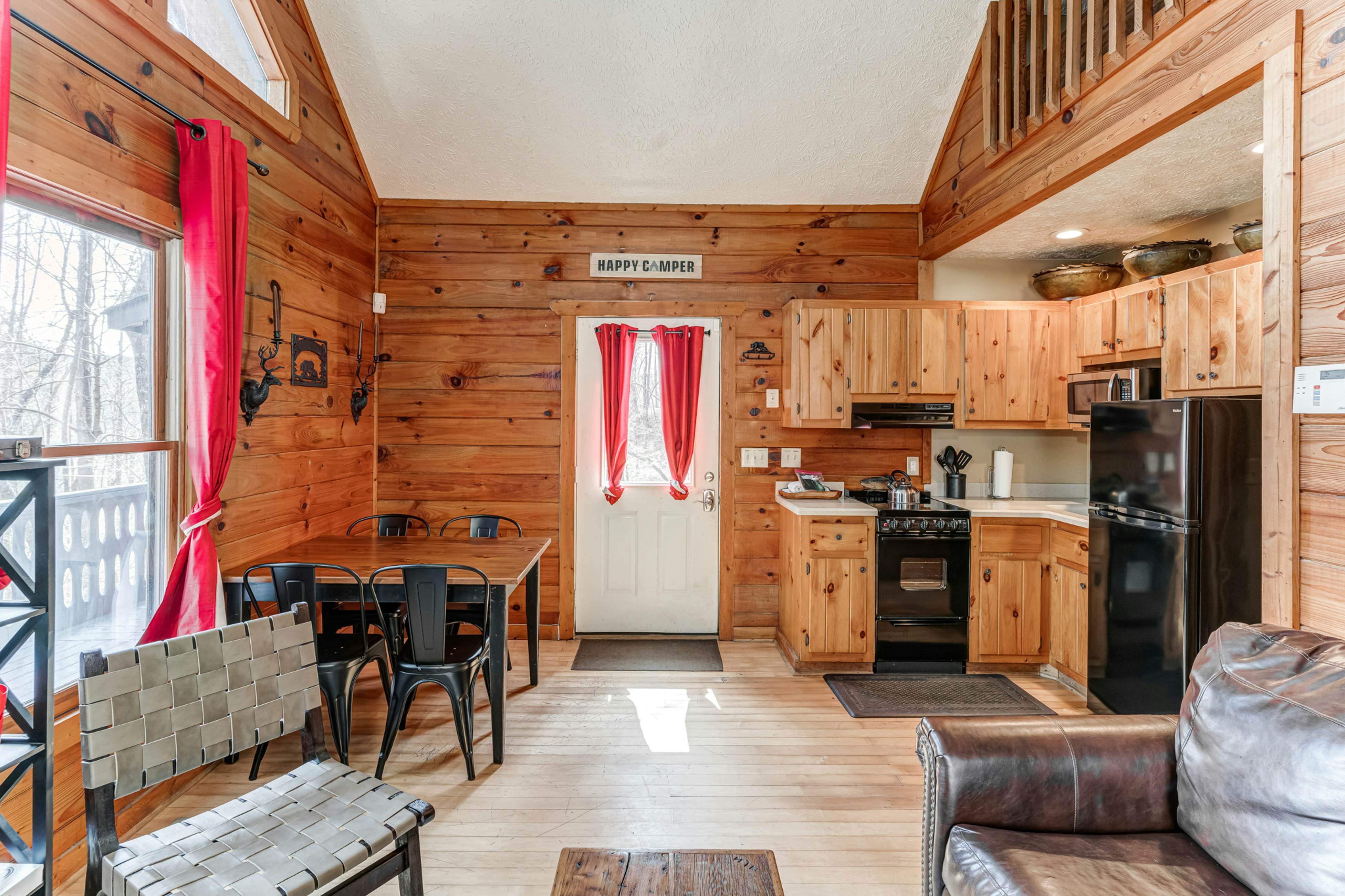 The Happy Camper | 1 BD Helen, GA Vacation Rental | Vacasa