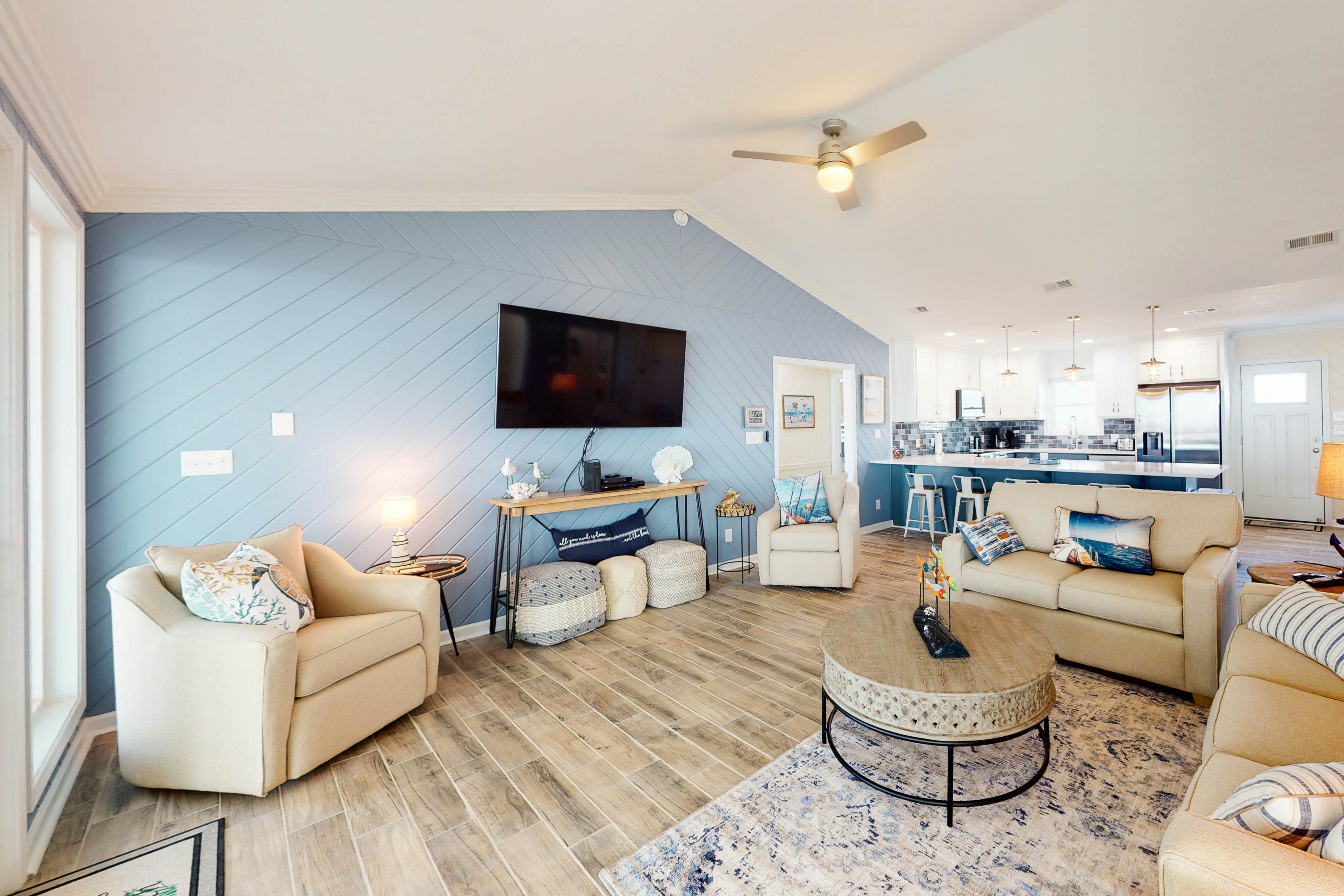 Bluegrass Beach 4 BD Fort AL Vacation Rental Vacasa