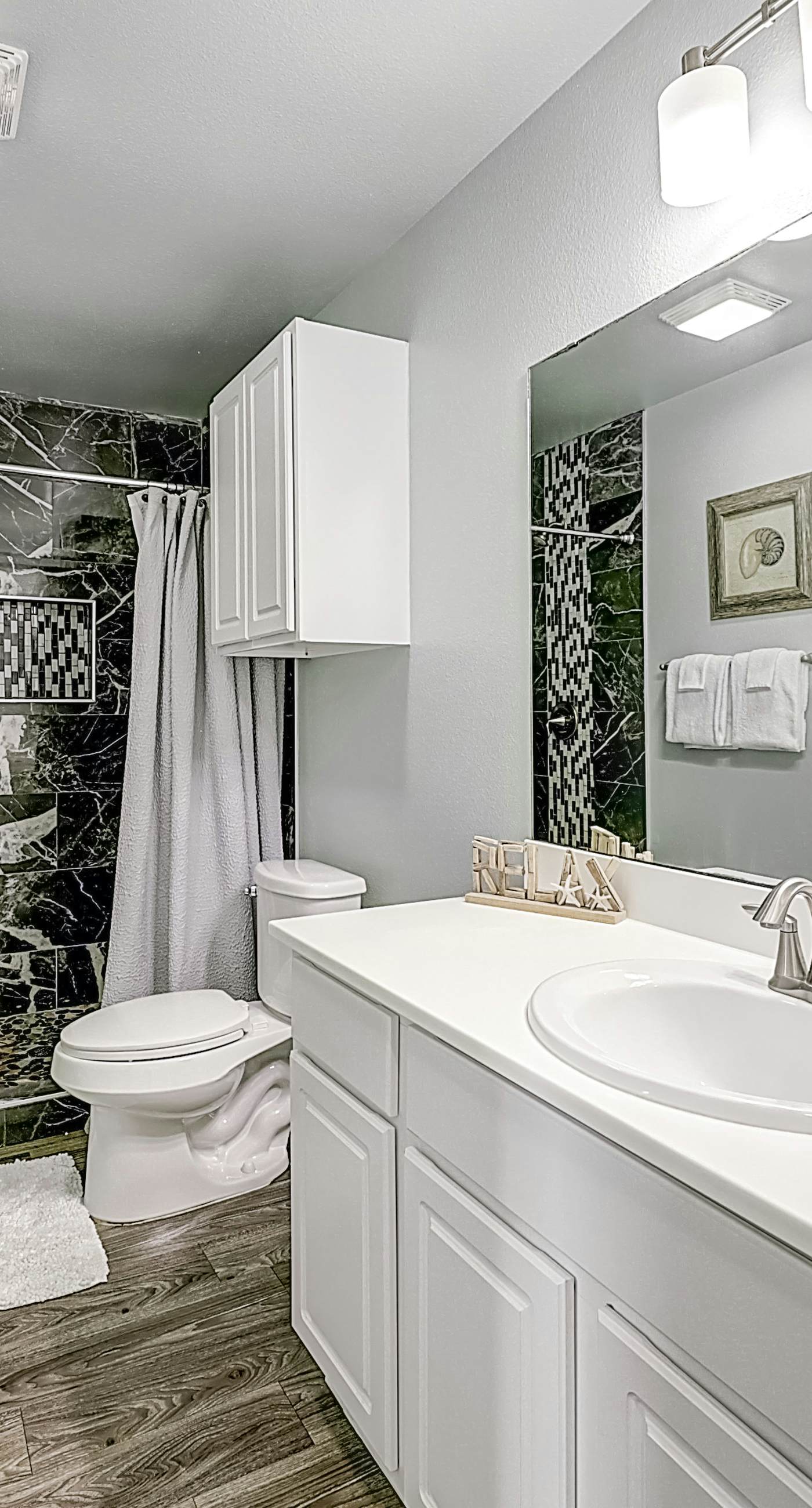 Nemo Cay - Mermaids Splash