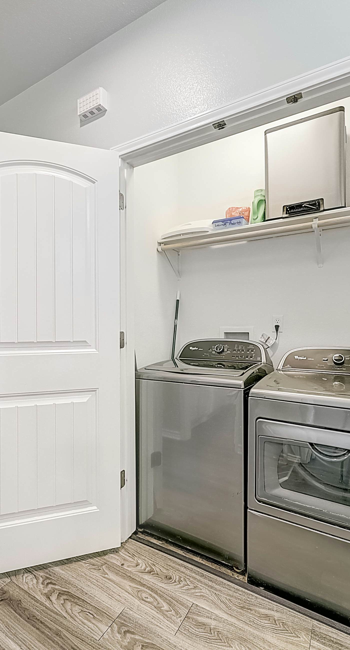 Nemo Cay - Mermaids Splash