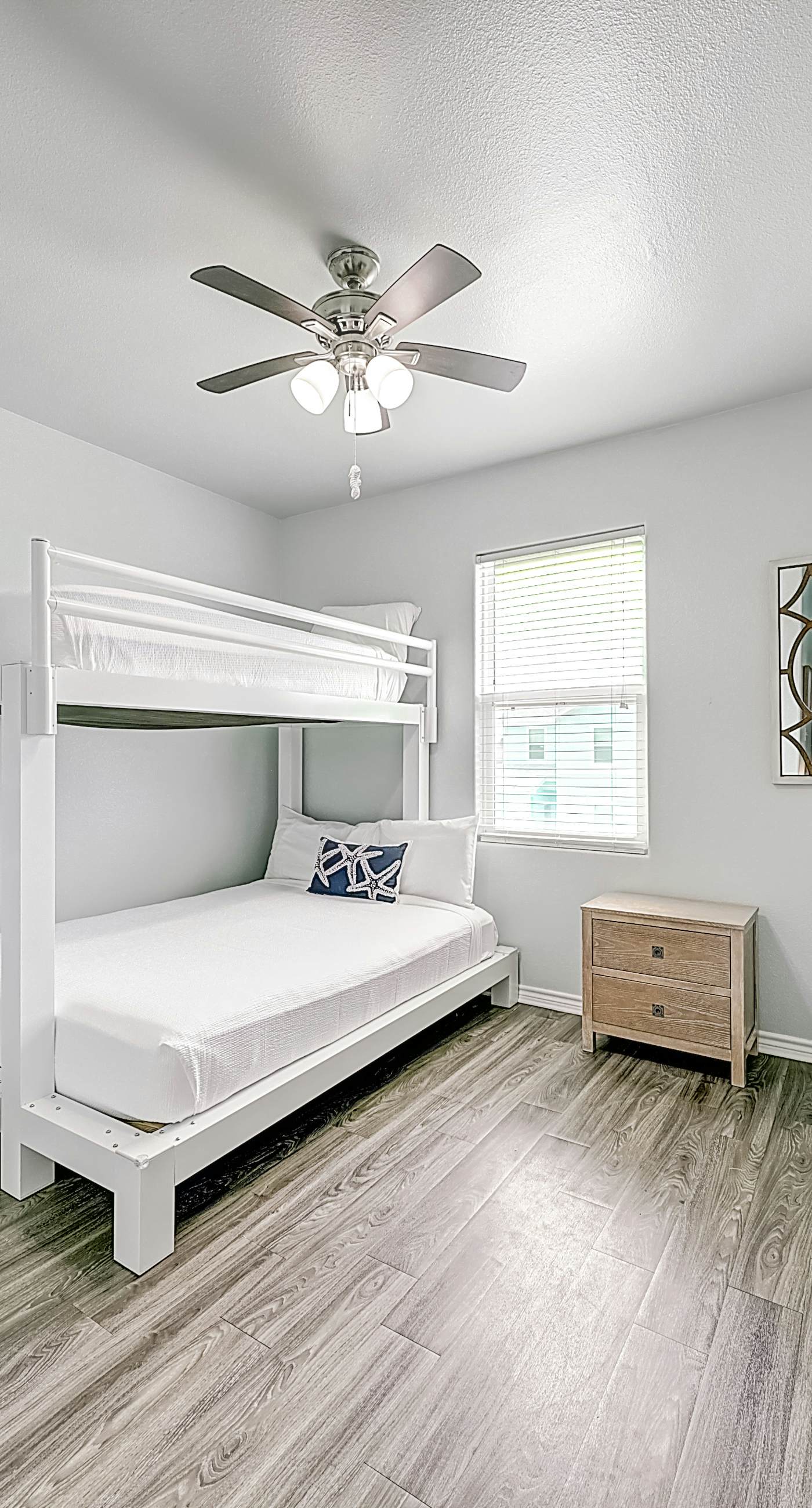 Nemo Cay - Mermaids Splash