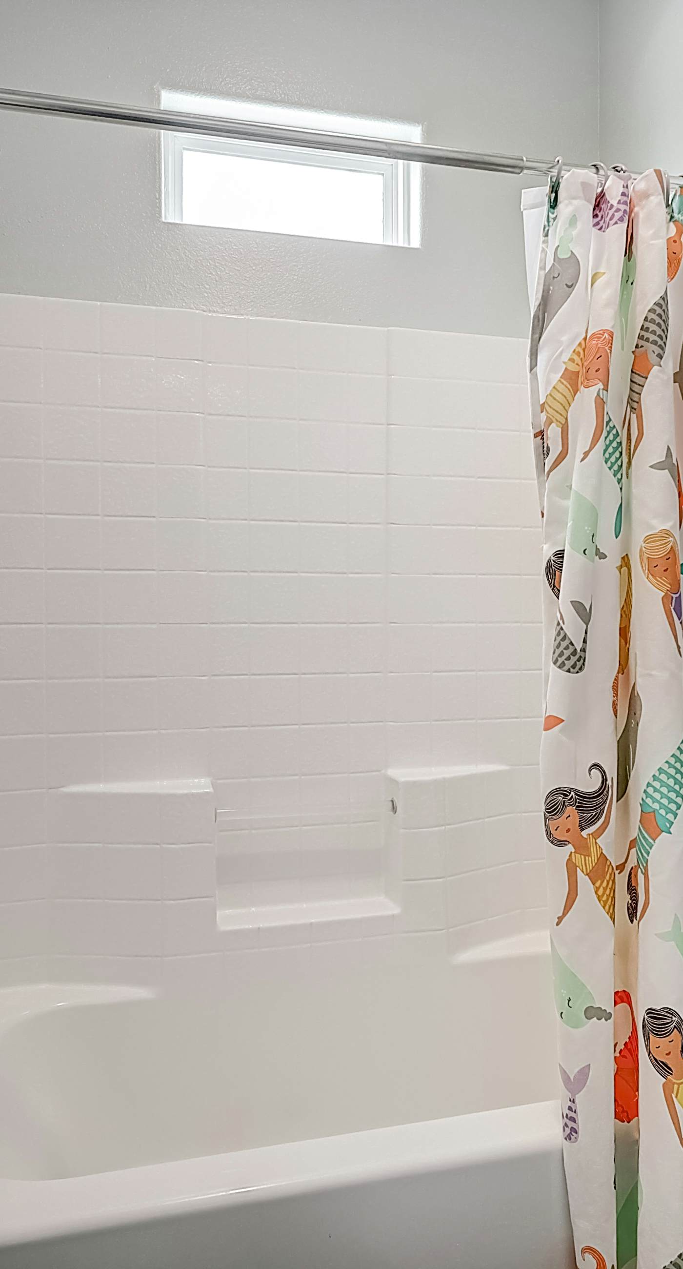 Nemo Cay - Mermaids Splash