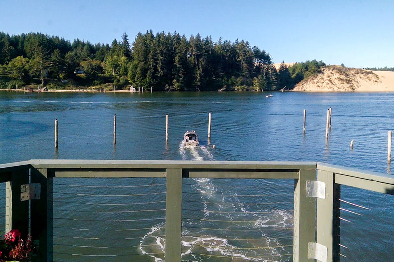 River Vista 1 BD Vacation Rental in Florence, OR Vacasa