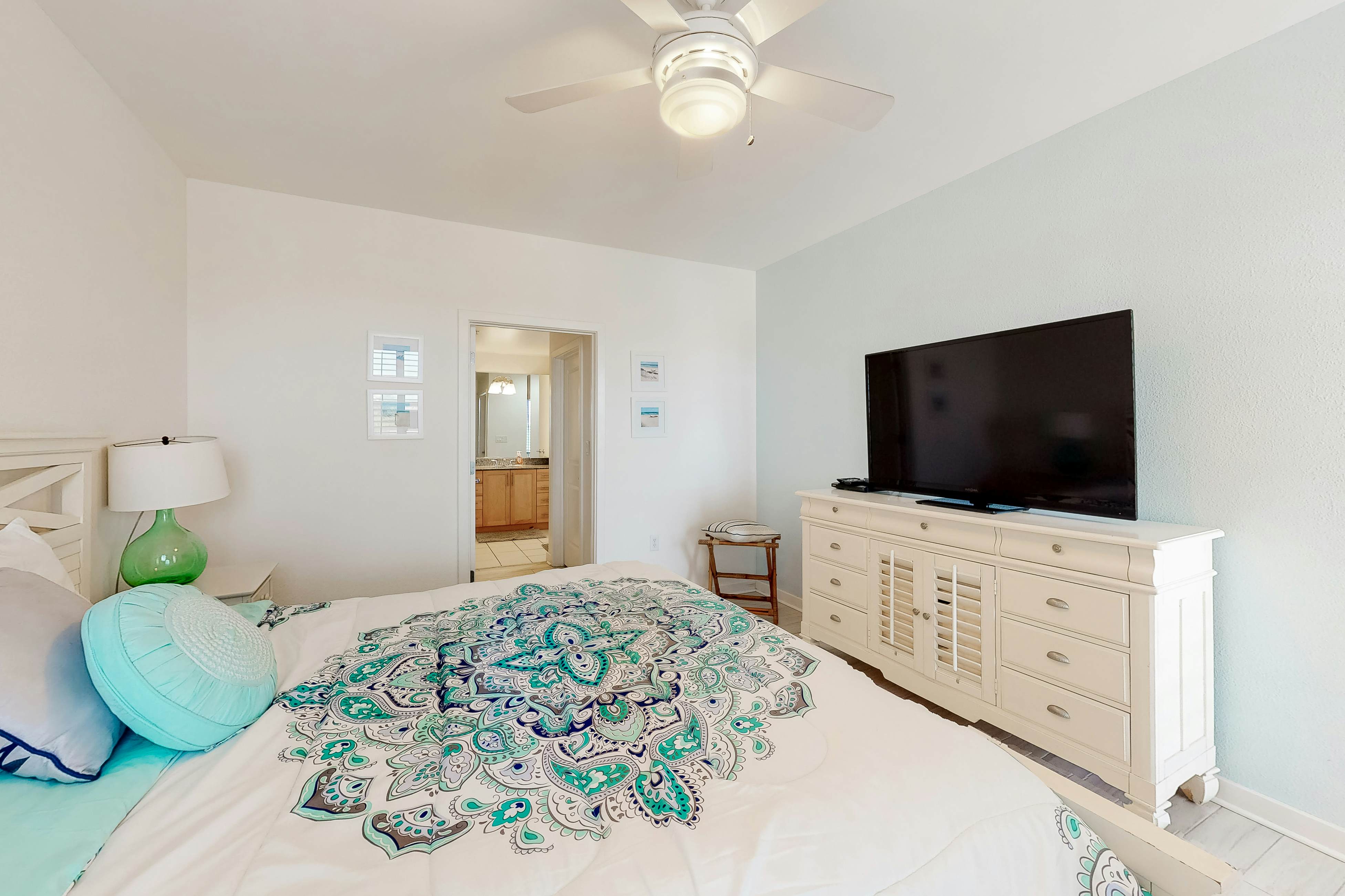 The Sanctuary - Dolphins and Daiquiris 110A