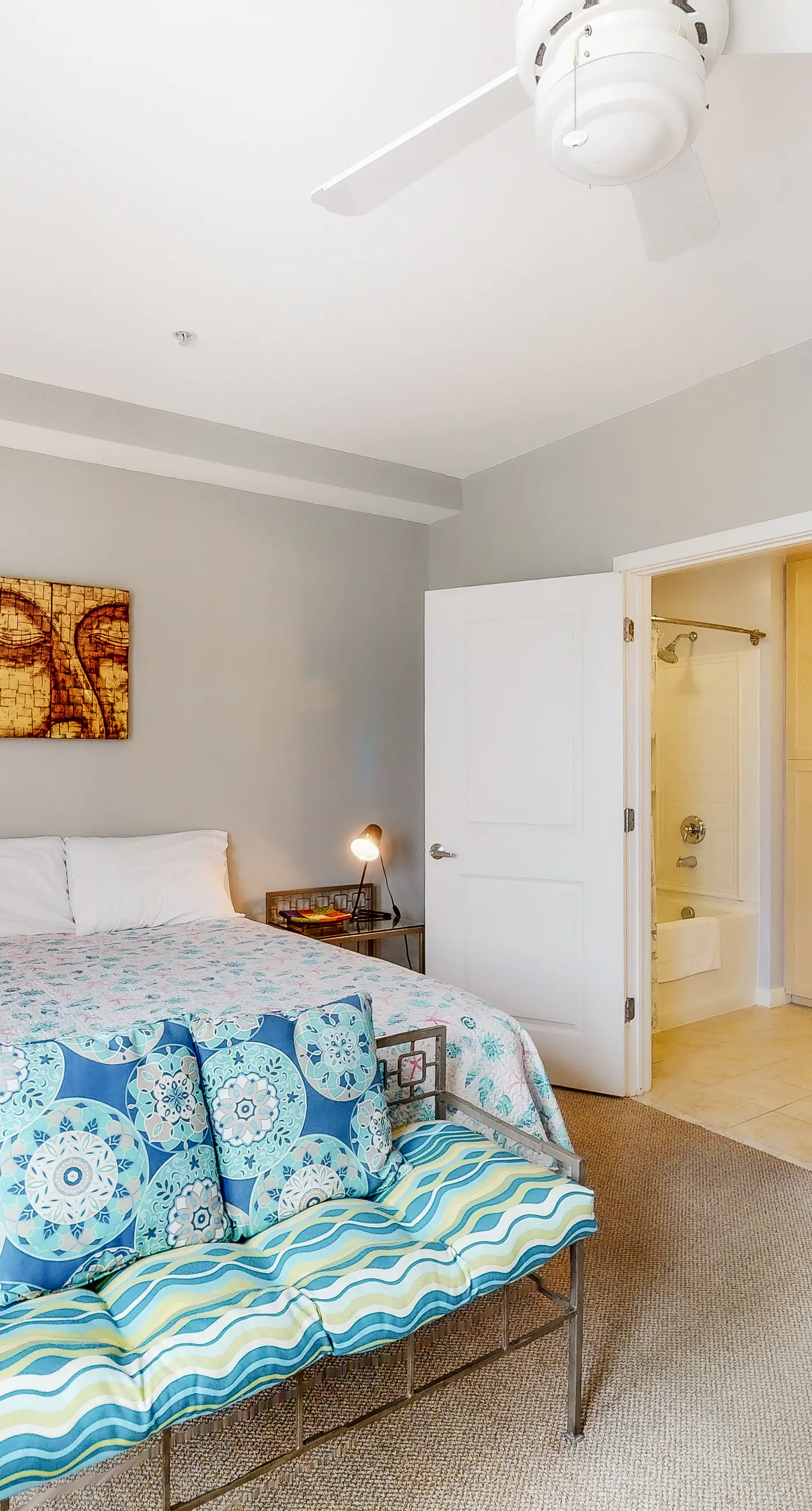 The Sanctuary - No Worries 304B