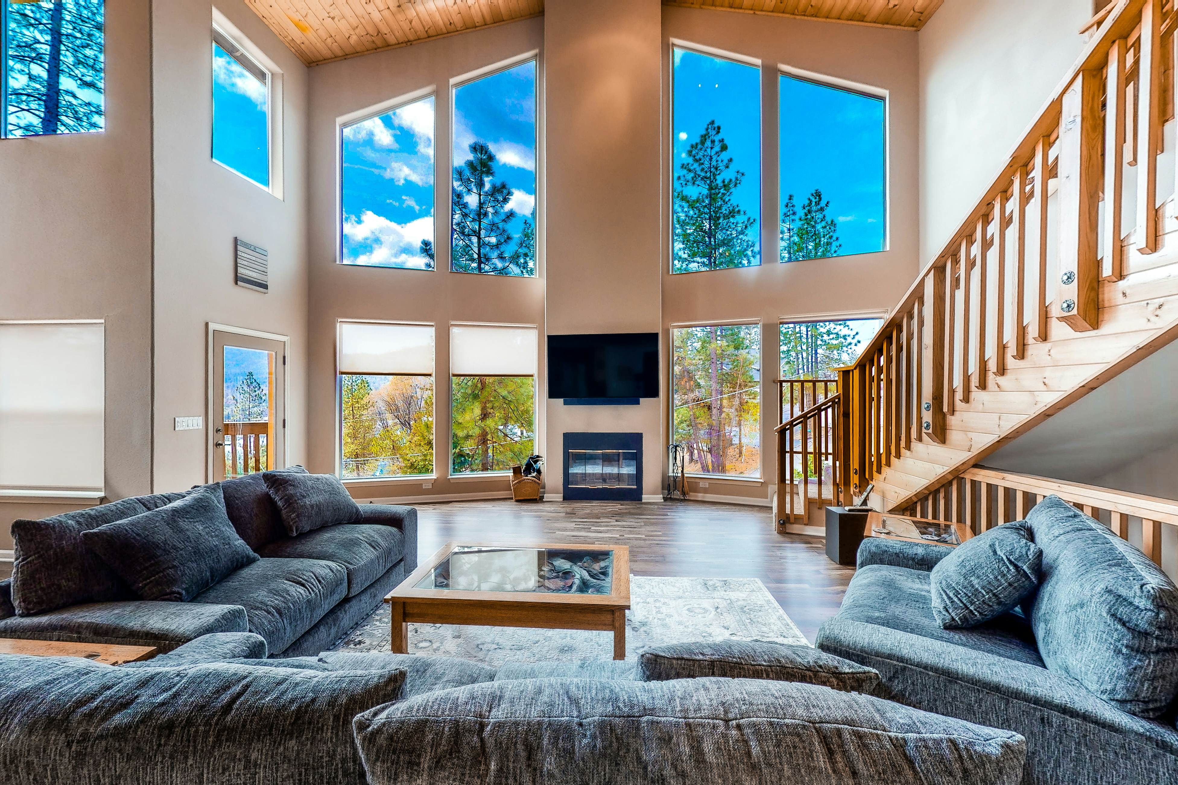 Bass Lake Rentals, Cabin Rentals, House Rentals Vacasa