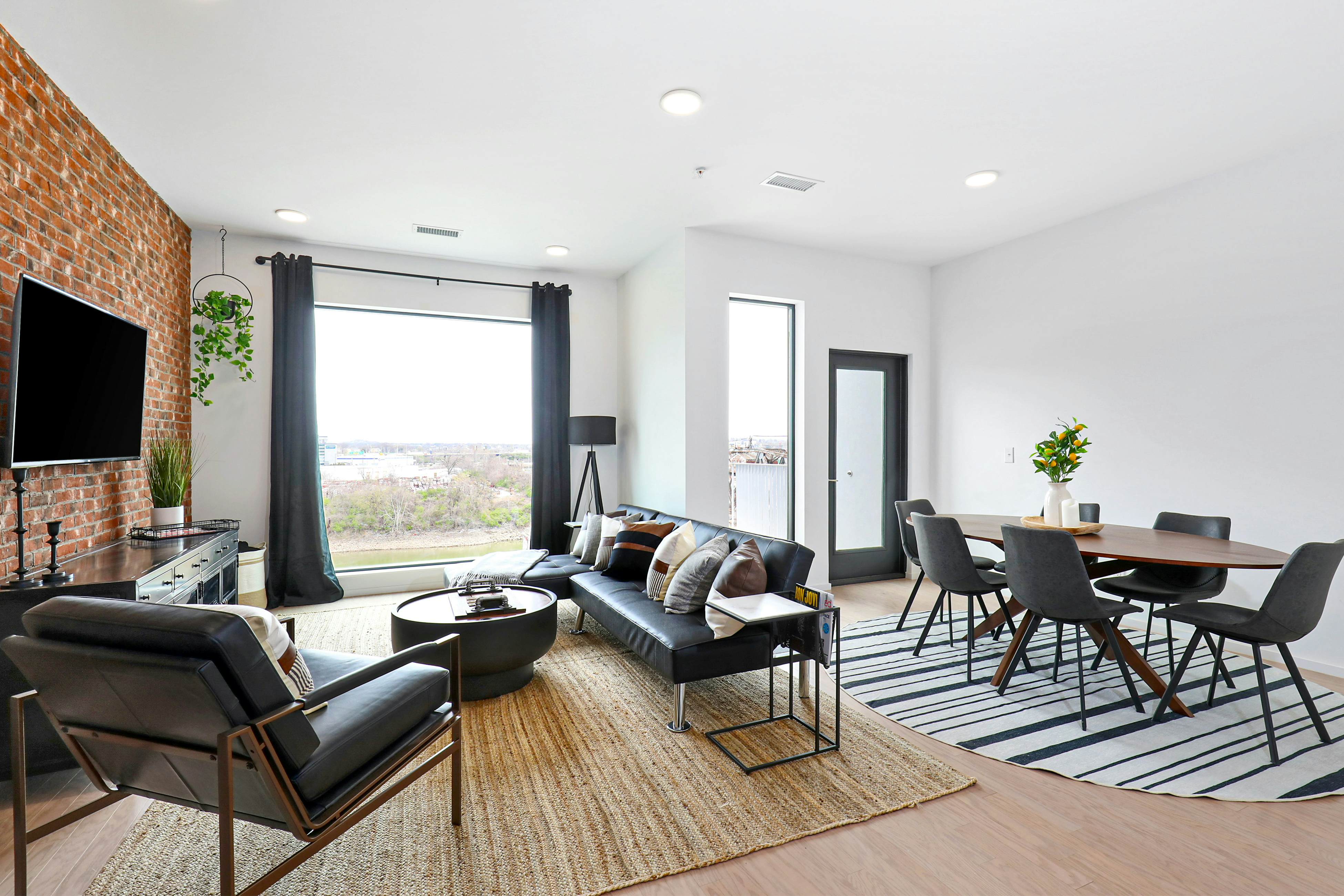 Downtown Nashville Vacation Rentals, Condos Vacasa