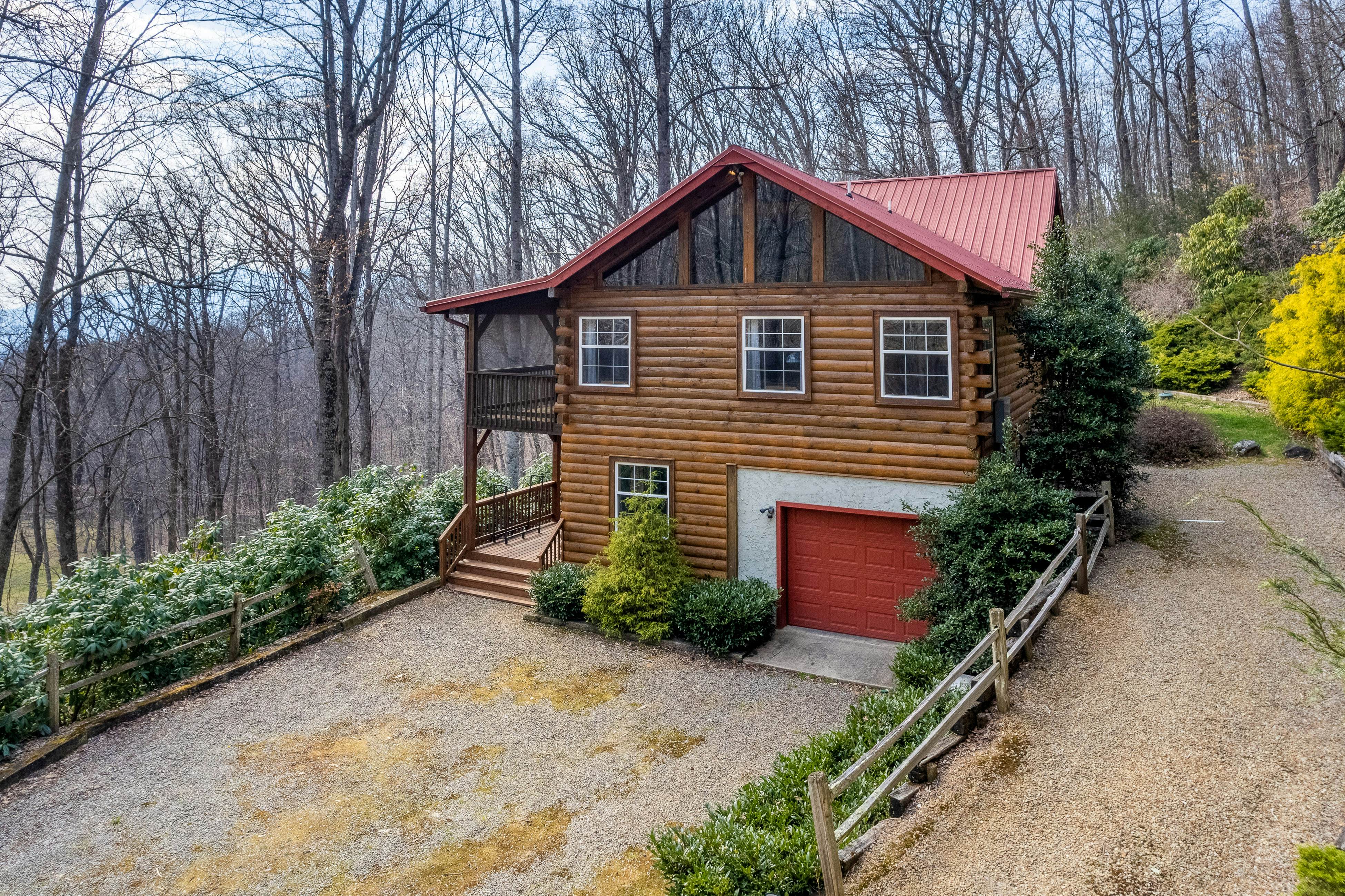 Bear Print Mountain Lodge