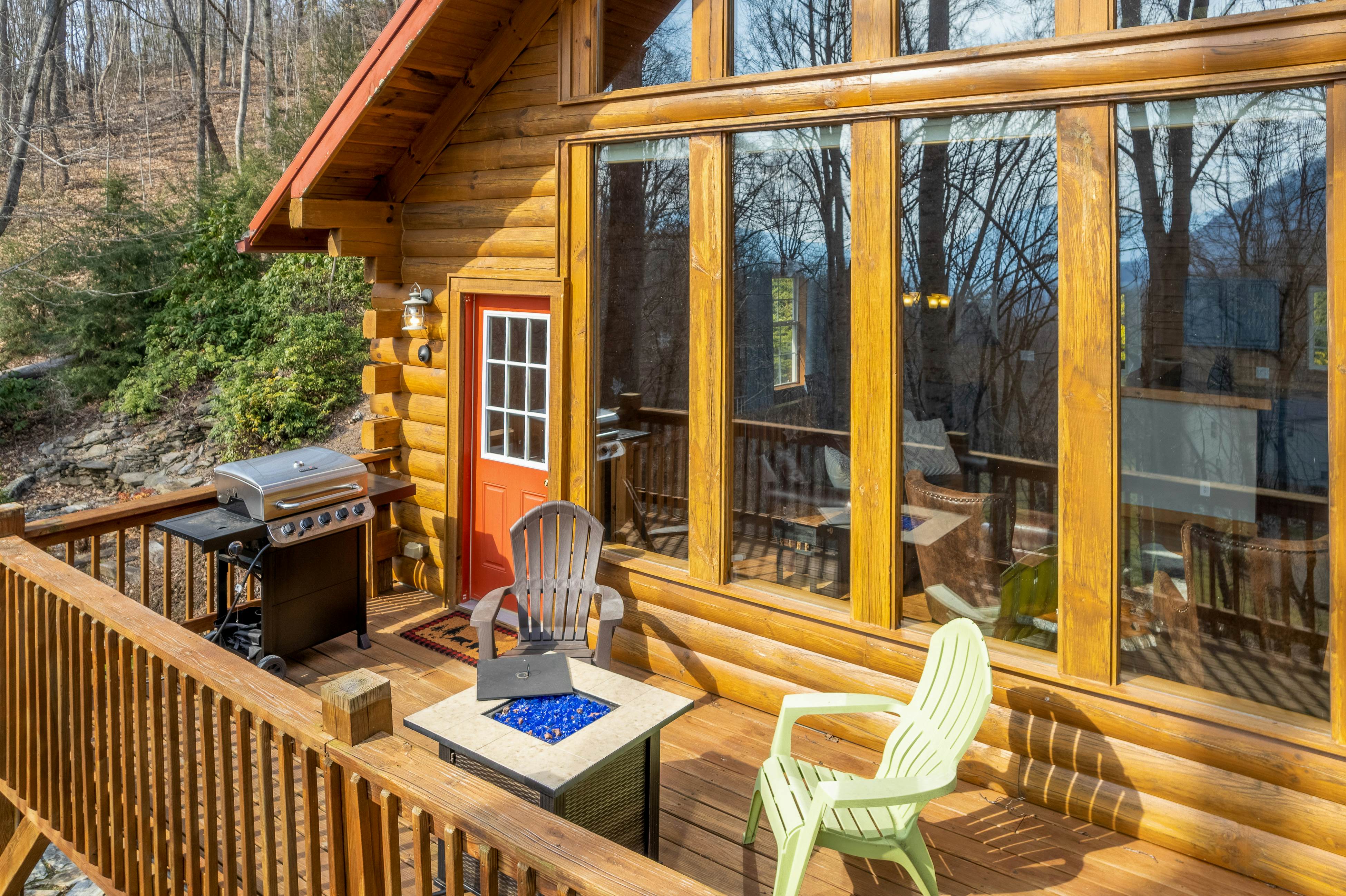 Bear Print Mountain Lodge