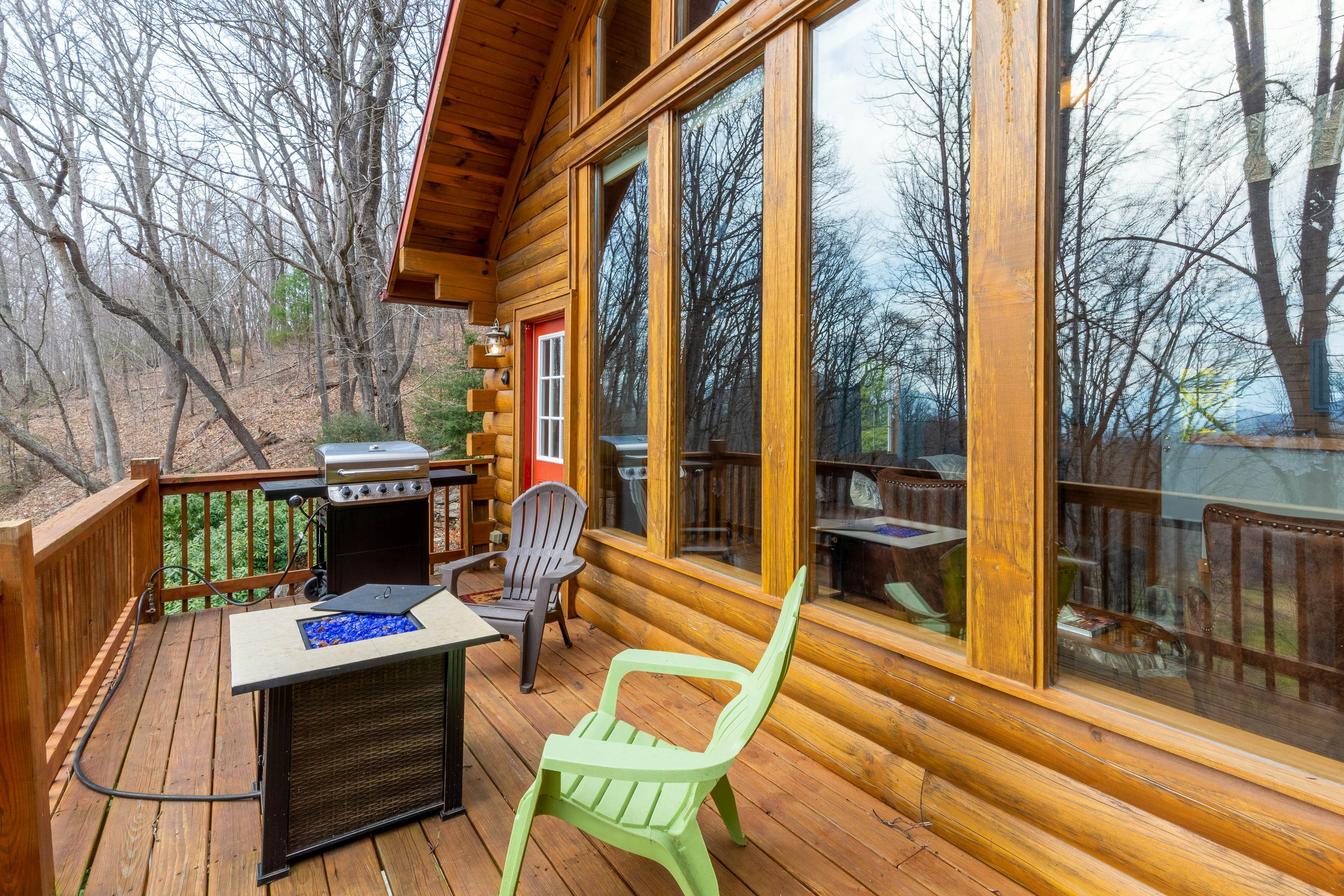 Bear Print Mountain Lodge