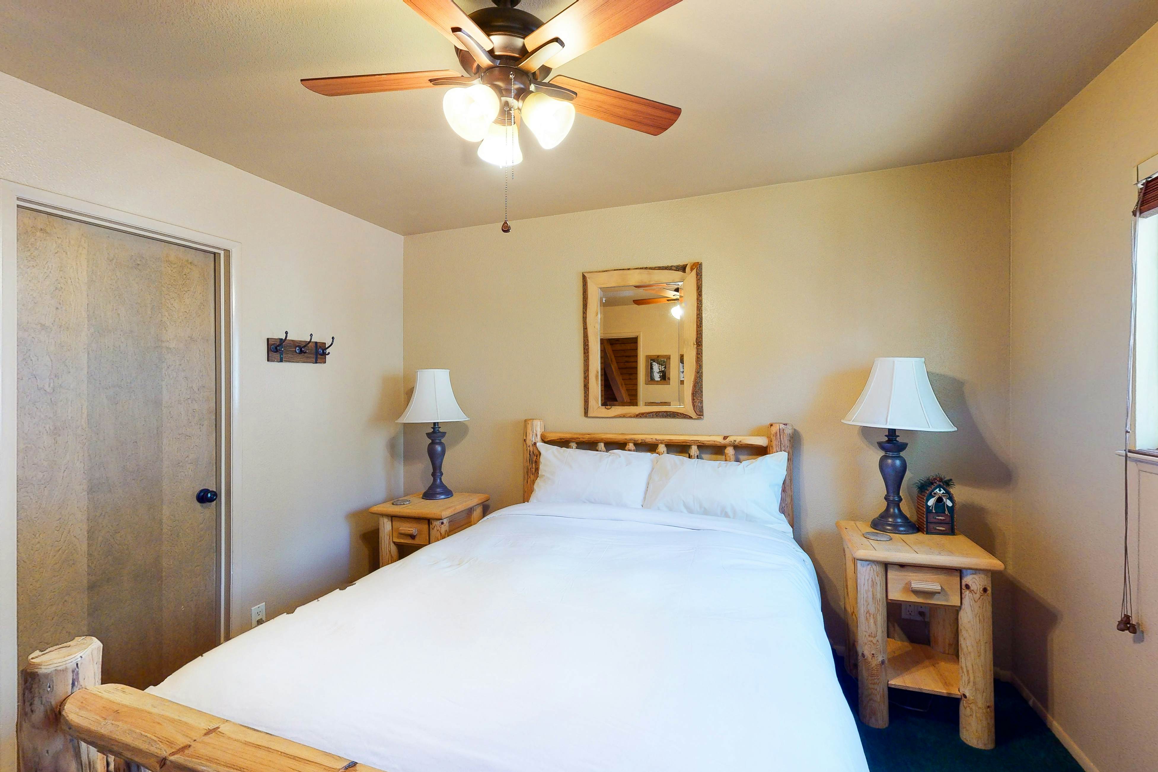 Yosemite Silvertip Lodge 3 BD Fish Camp, CA Vacation Rental Vacasa