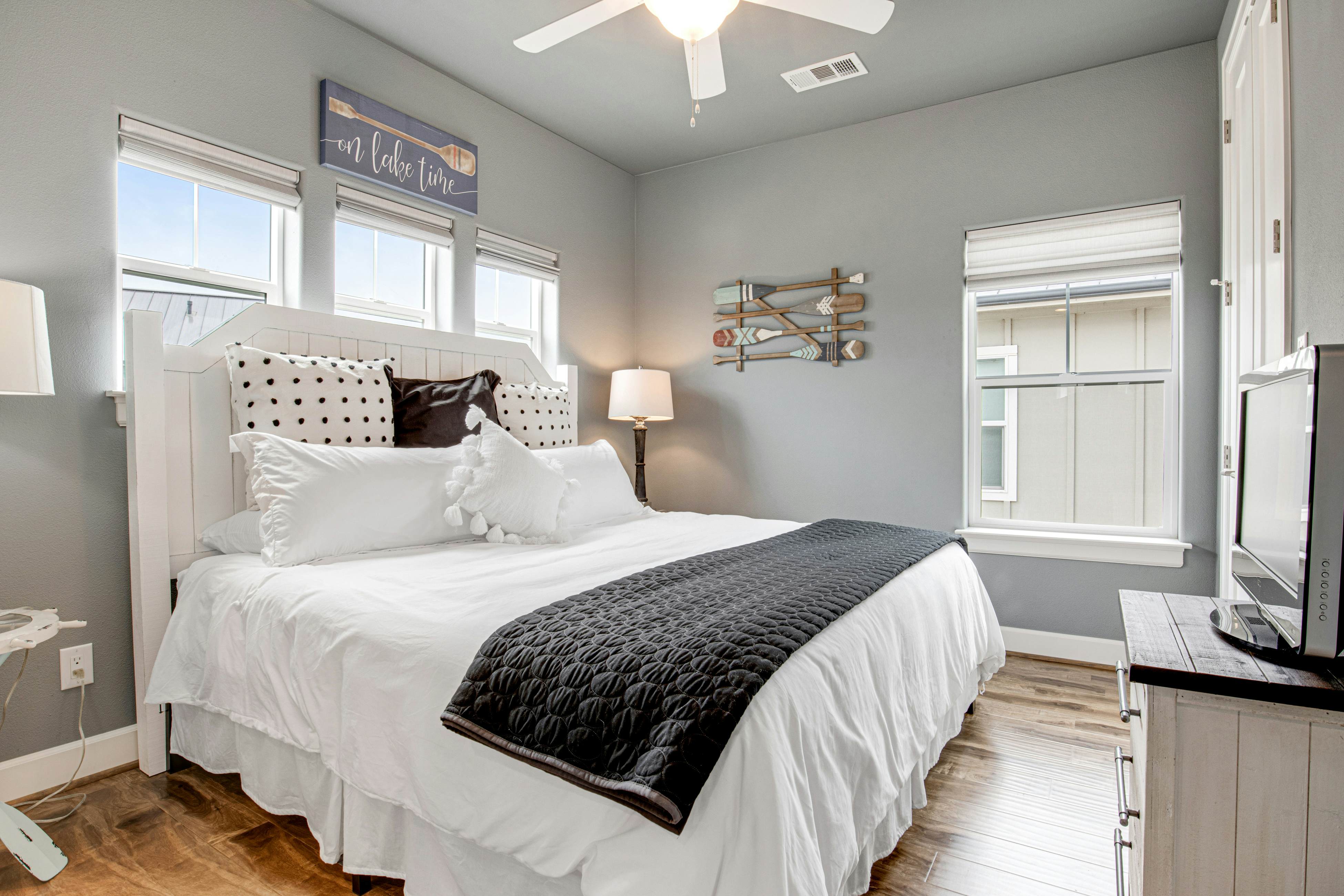 Sunsets to See at Paradise Point