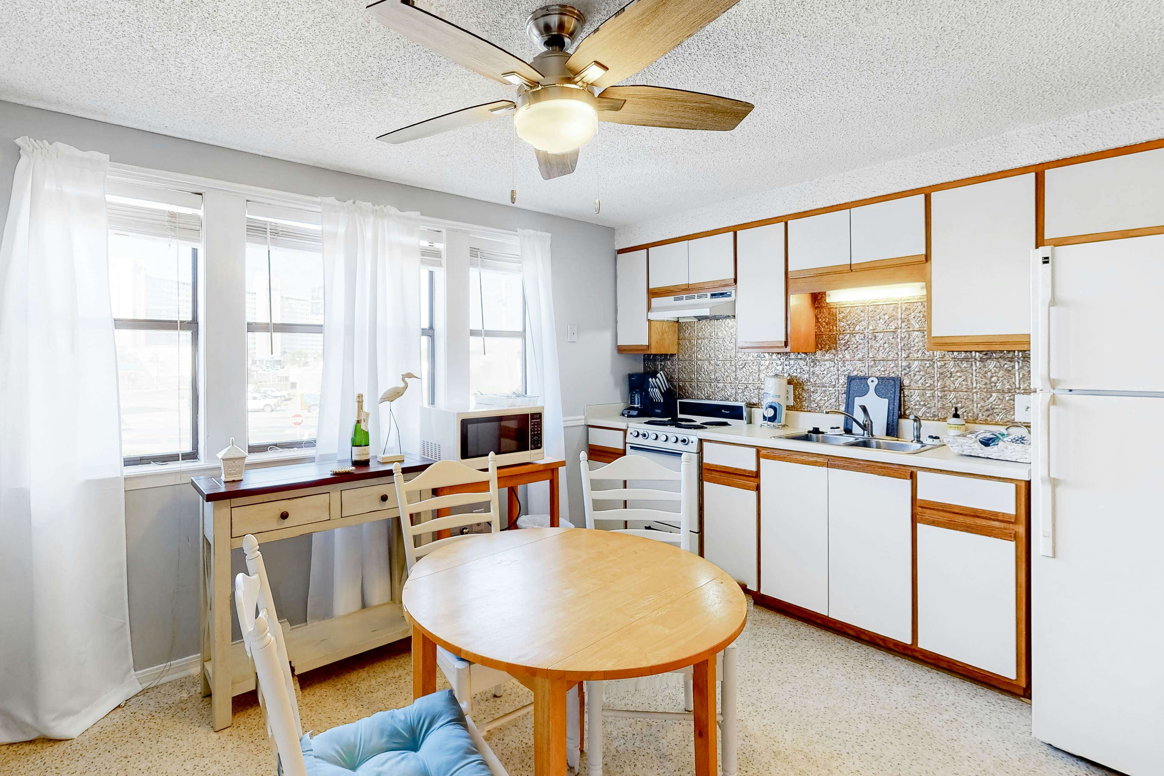 The Inn at St Thomas Square 1203C